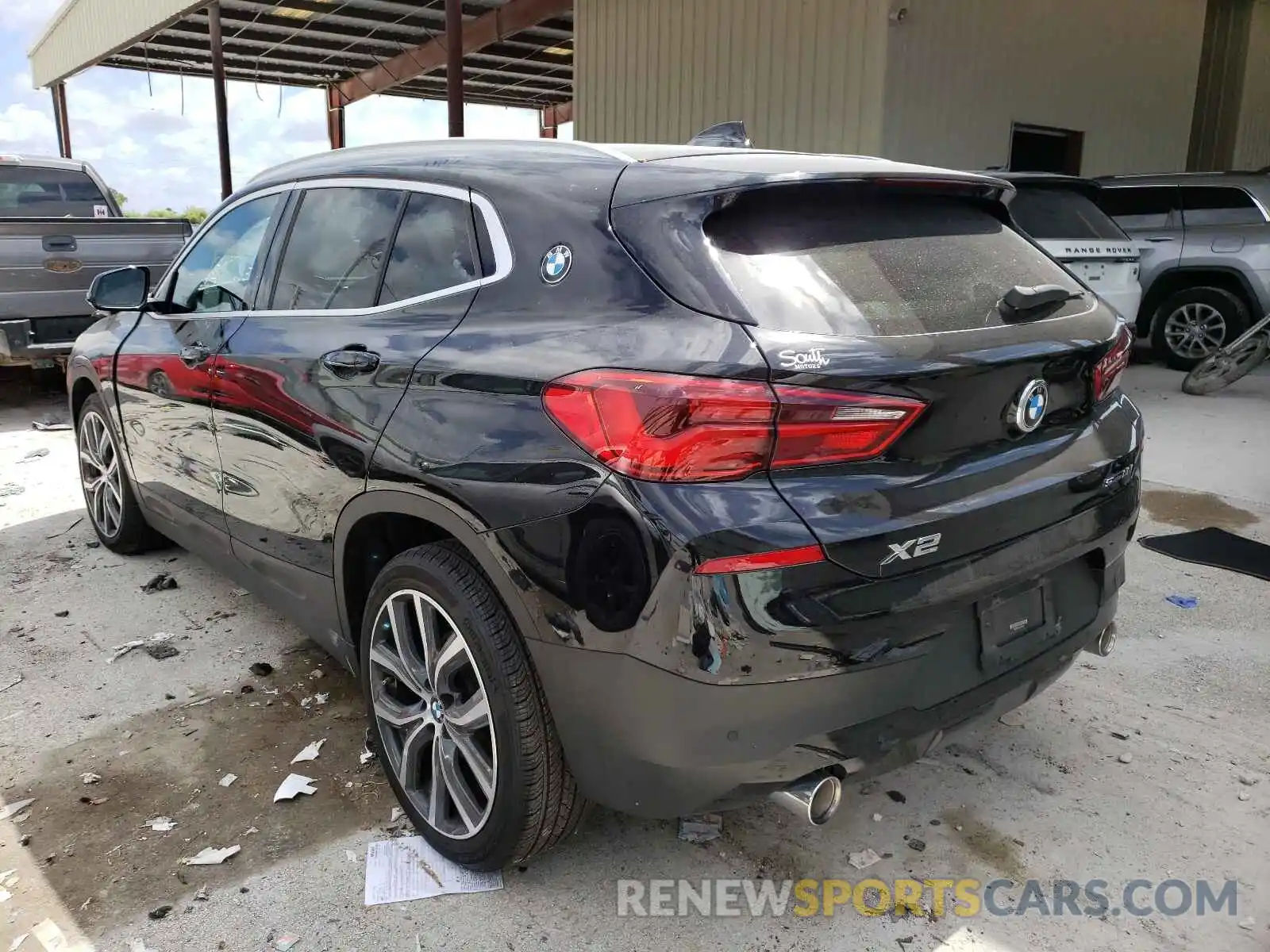 3 Photograph of a damaged car WBXYH9C09L5P33721 BMW X2 2020