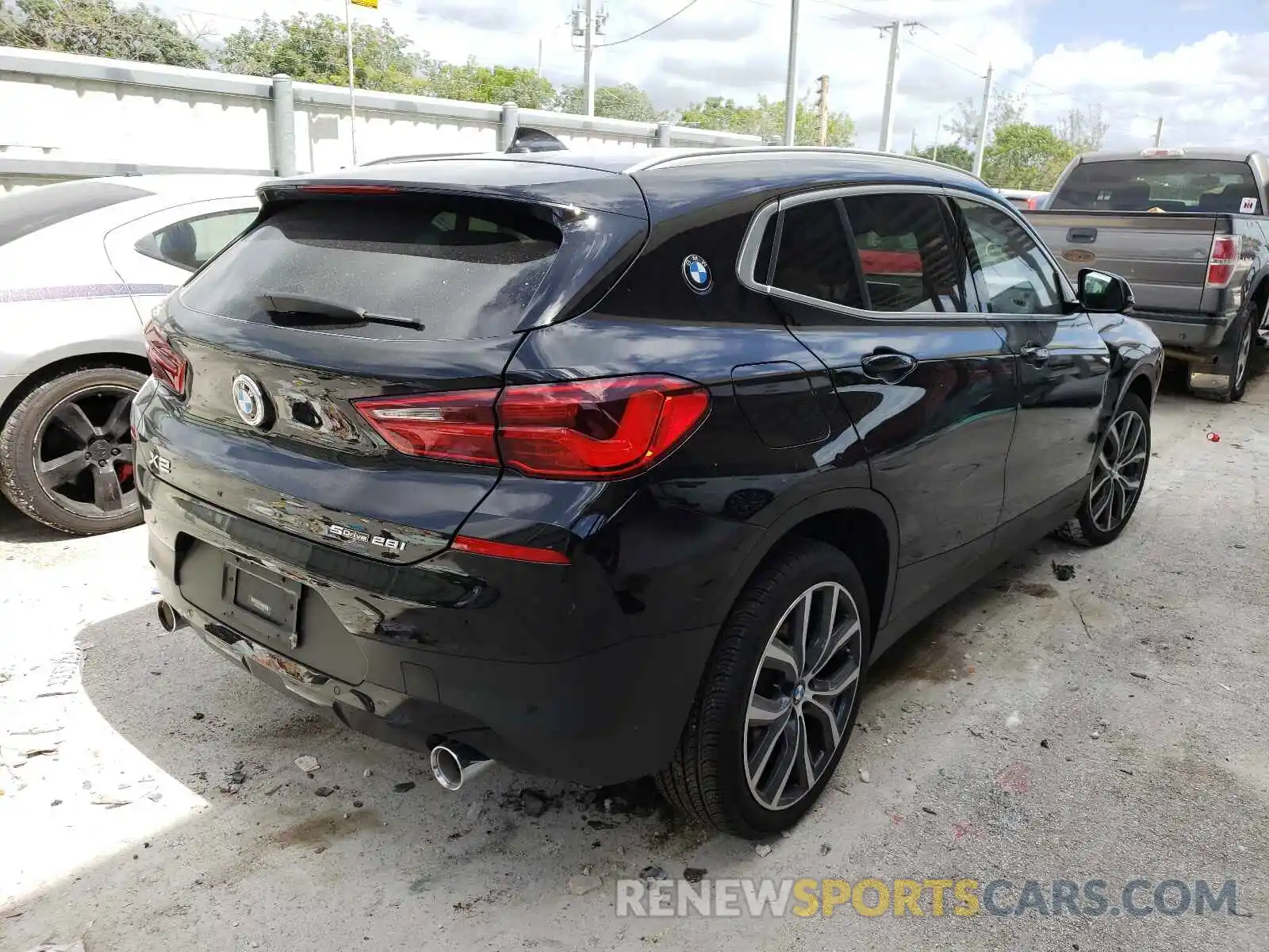 4 Photograph of a damaged car WBXYH9C09L5P33721 BMW X2 2020