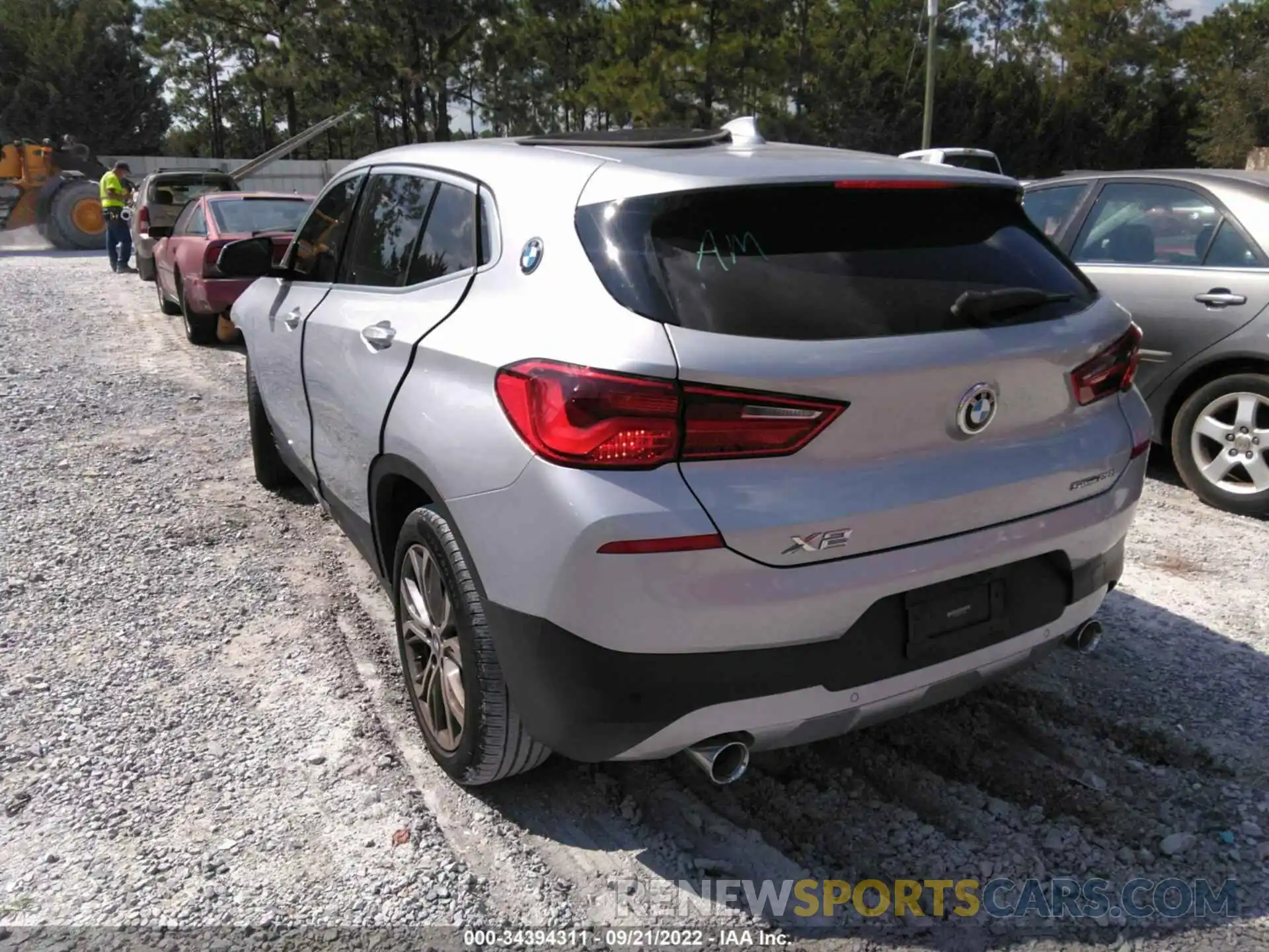 3 Photograph of a damaged car WBXYH9C0XL5R15508 BMW X2 2020