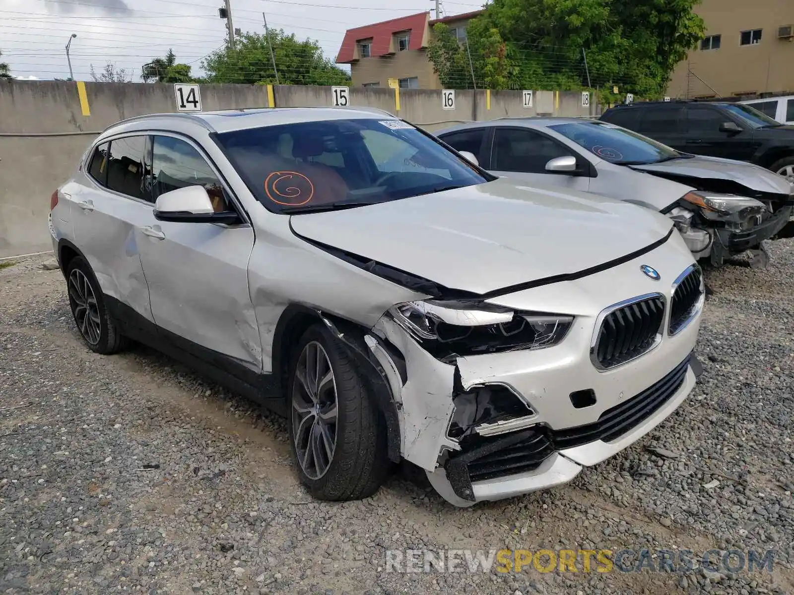 1 Photograph of a damaged car WBXYH9C0XL5R46984 BMW X2 2020