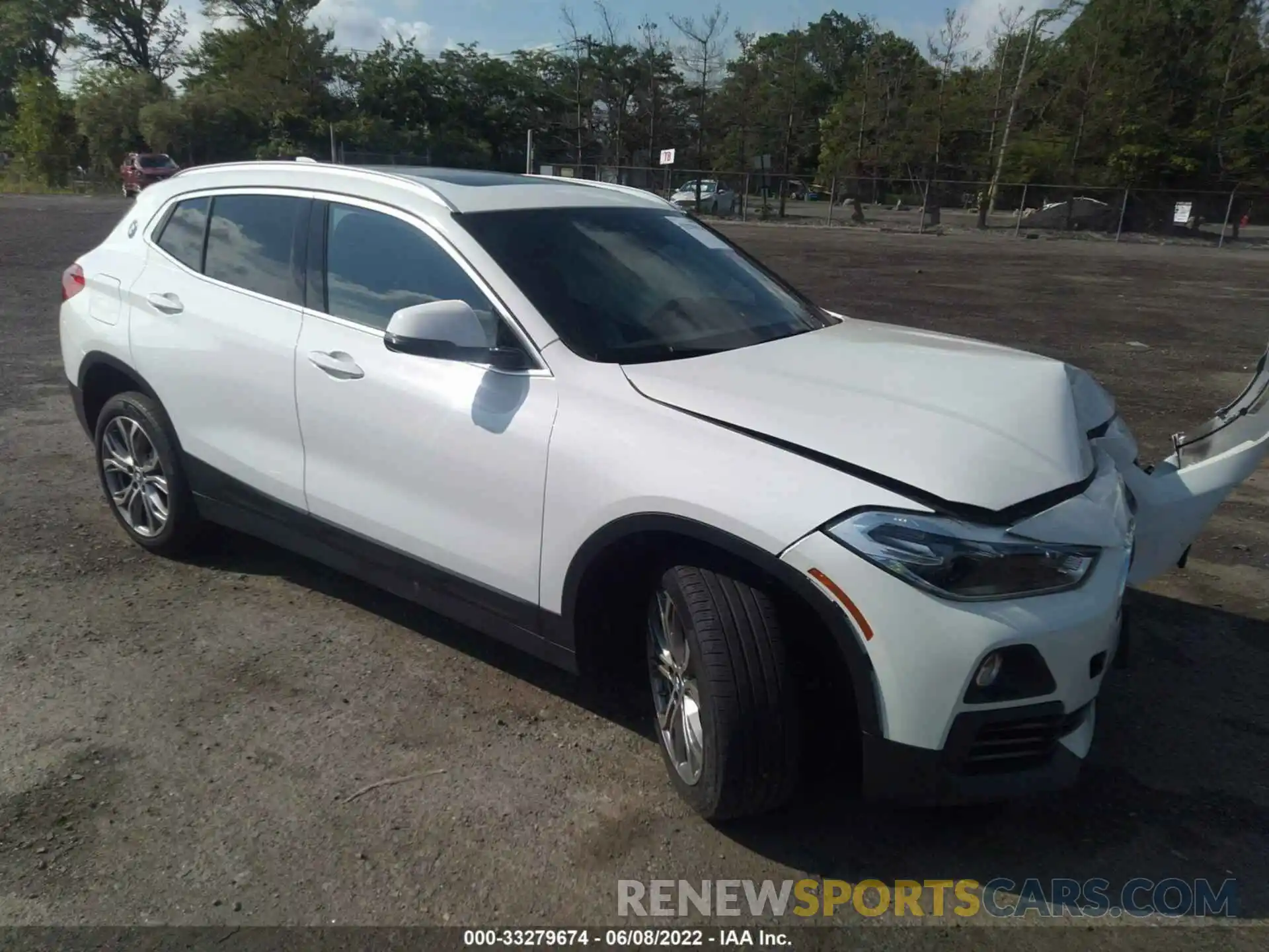 1 Photograph of a damaged car WBXYJ1C03L5P72942 BMW X2 2020