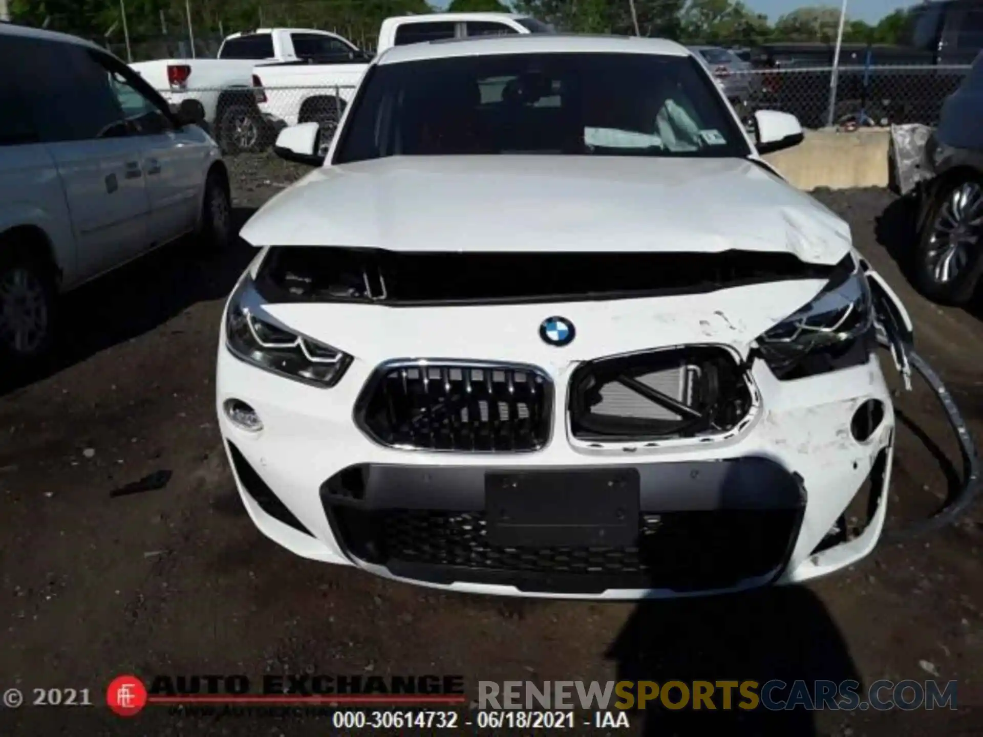 3 Photograph of a damaged car WBXYJ1C04L5P65188 BMW X2 2020