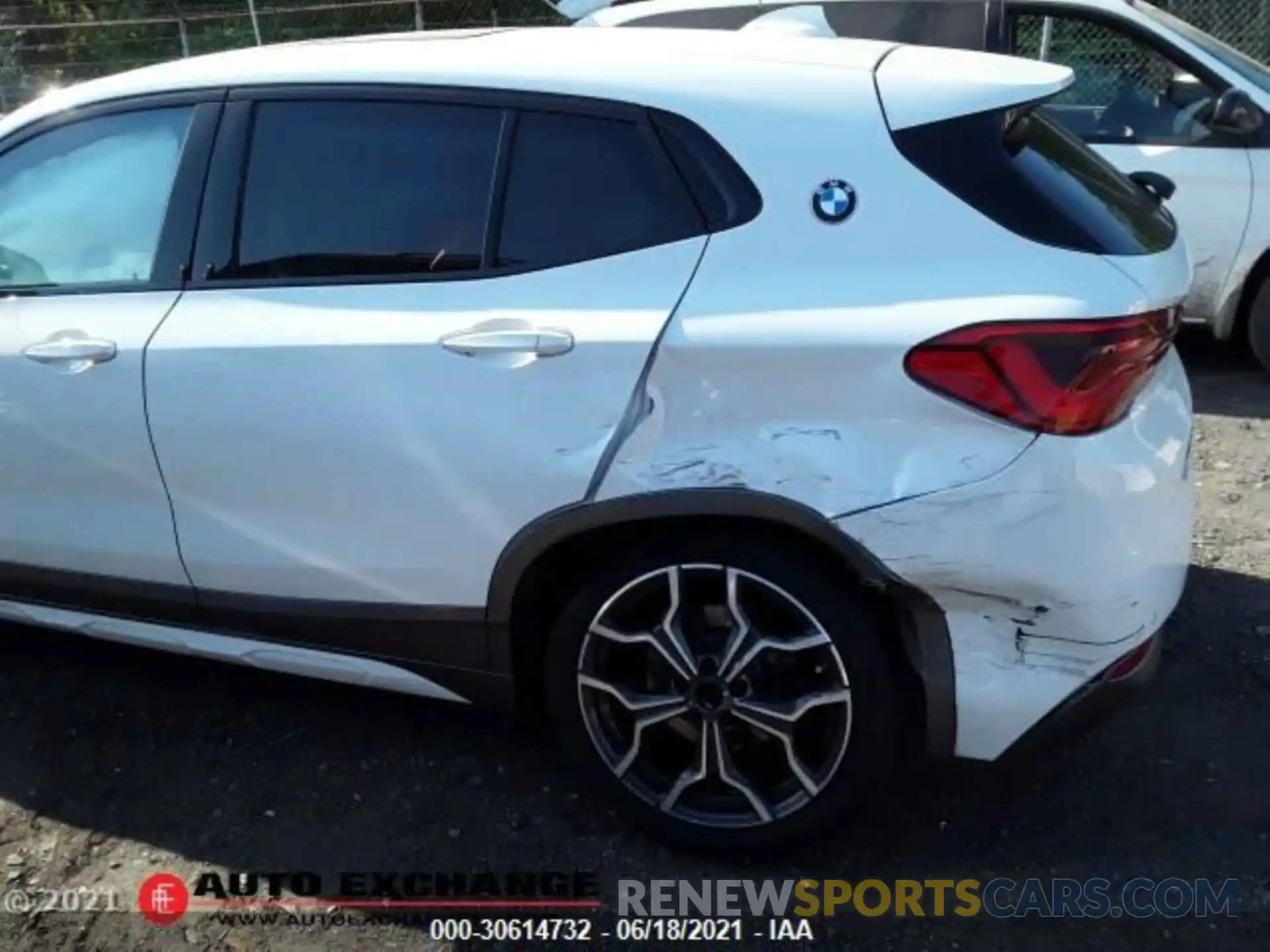 7 Photograph of a damaged car WBXYJ1C04L5P65188 BMW X2 2020