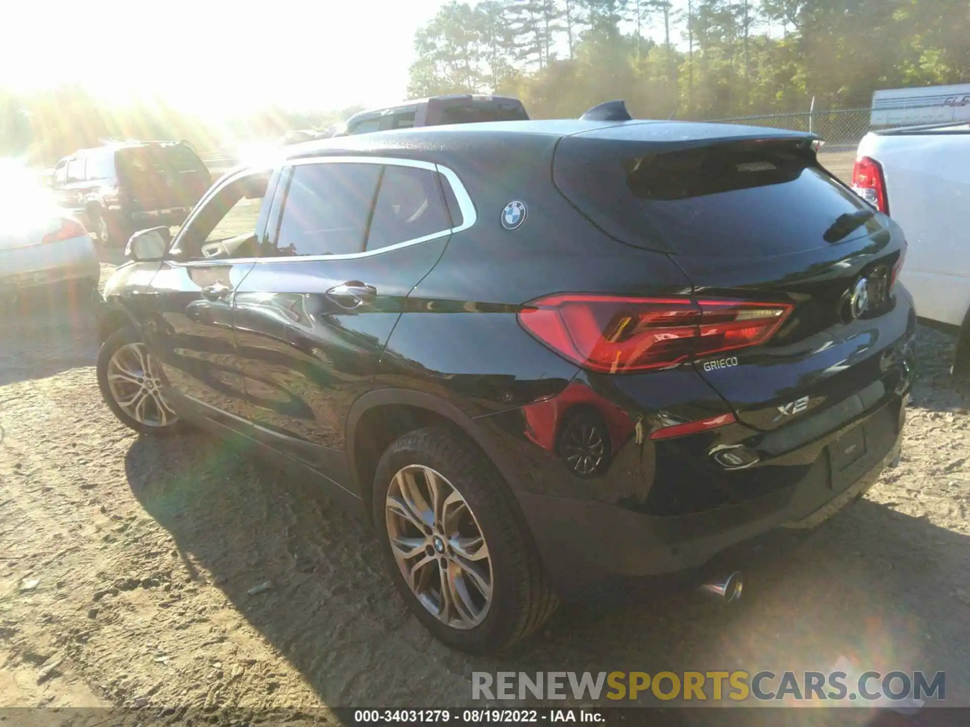 3 Photograph of a damaged car WBXYJ1C05L5R41794 BMW X2 2020