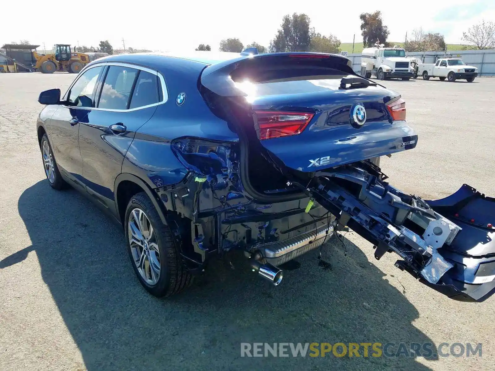 3 Фотография поврежденного автомобиля WBXYJ1C06L5R00476 BMW X2 2020