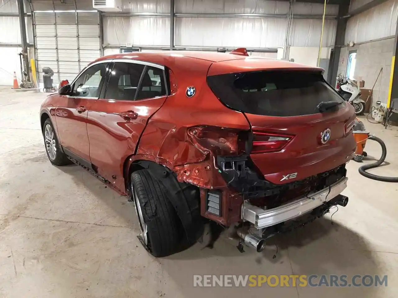 3 Photograph of a damaged car WBXYJ1C07L5P80686 BMW X2 2020