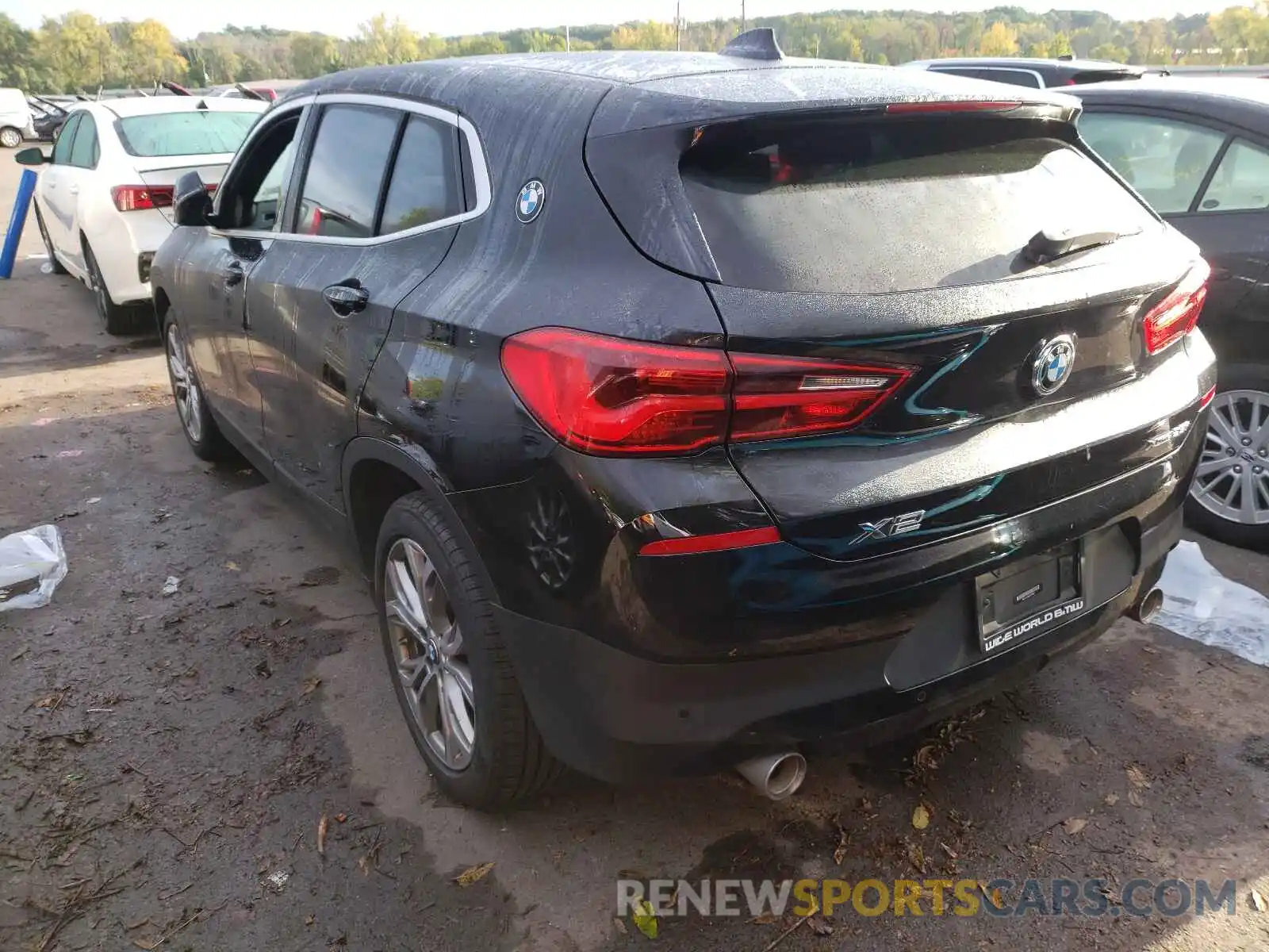 3 Photograph of a damaged car WBXYJ1C09L5P75957 BMW X2 2020