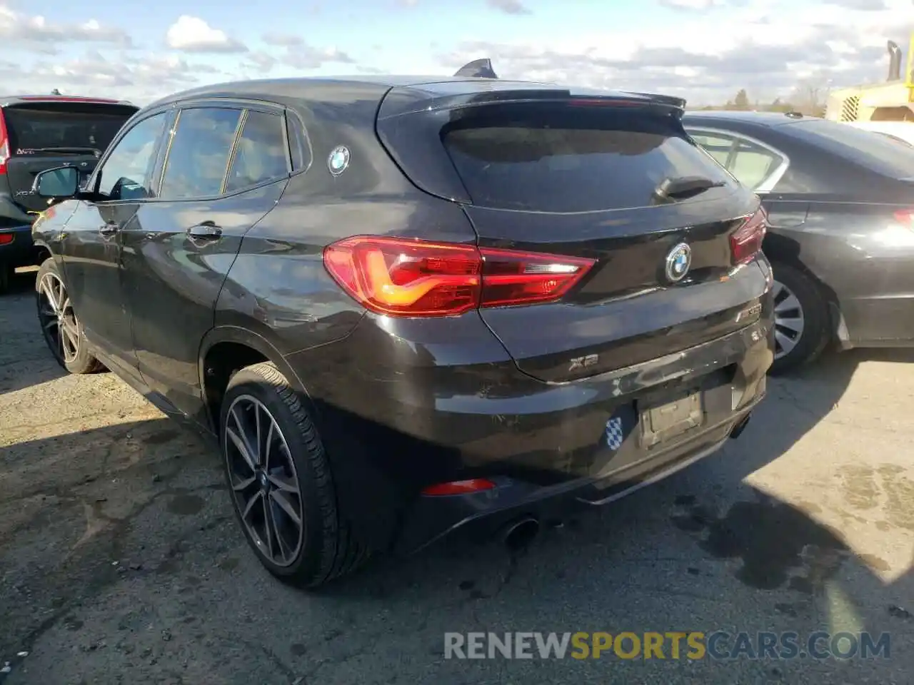 3 Photograph of a damaged car WBXYN1C04L5P84764 BMW X2 2020