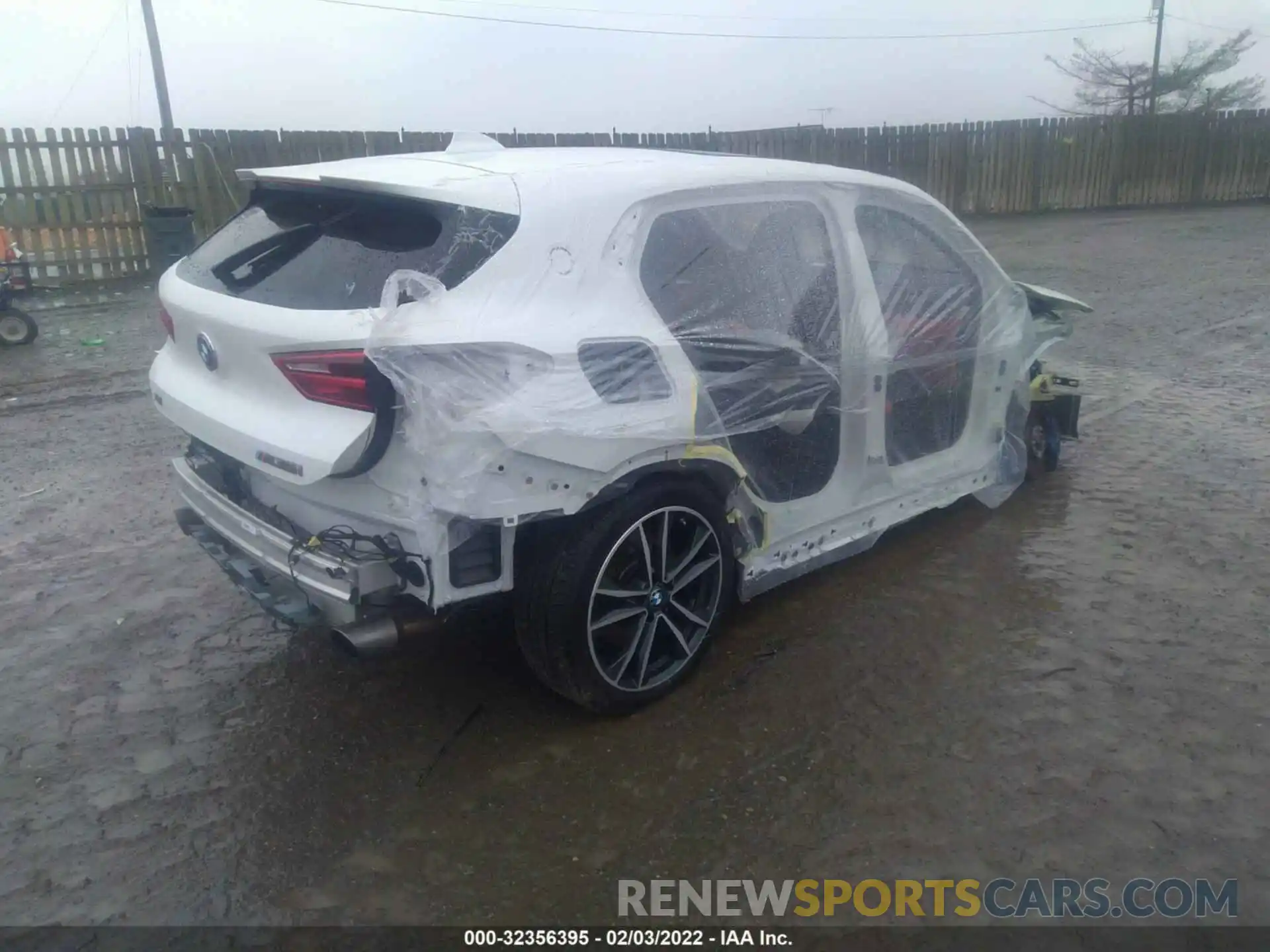 4 Photograph of a damaged car WBXYN1C08L5N96829 BMW X2 2020