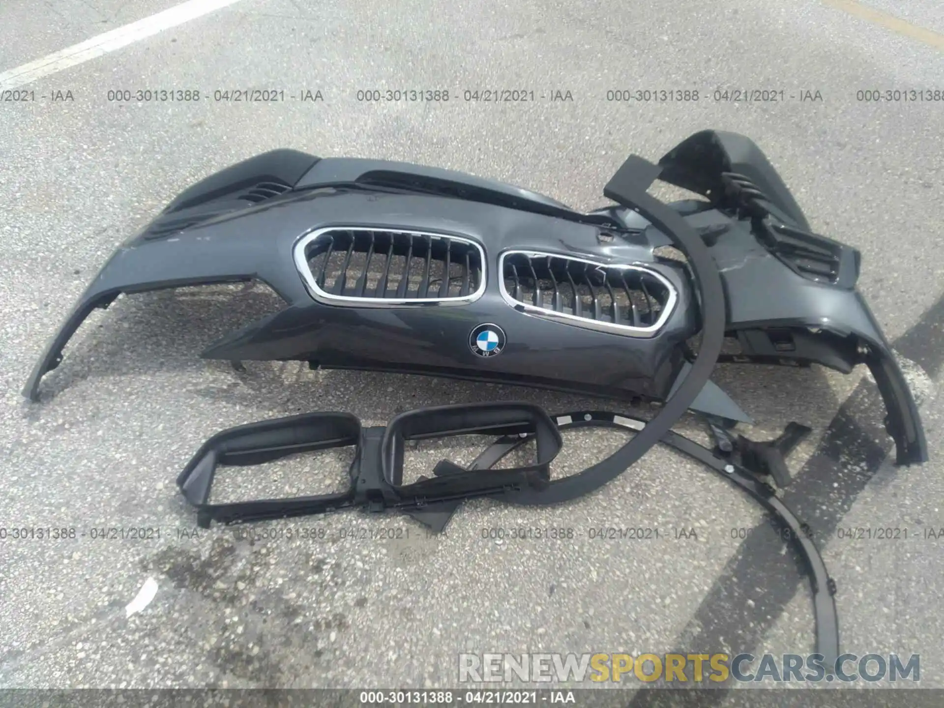 12 Photograph of a damaged car WBXYH9C04M5S06140 BMW X2 2021