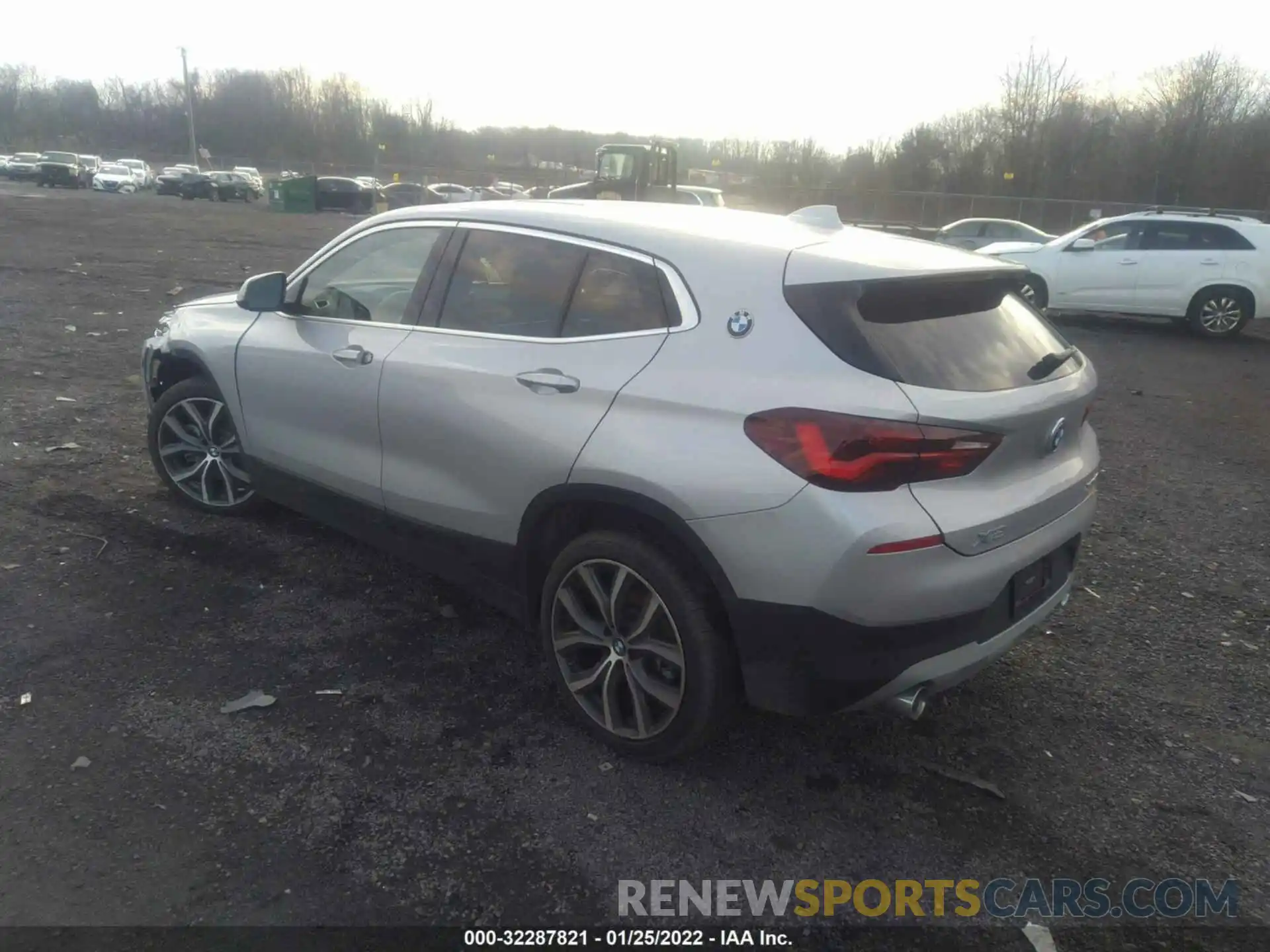 3 Photograph of a damaged car WBXYJ1C00M5S79124 BMW X2 2021