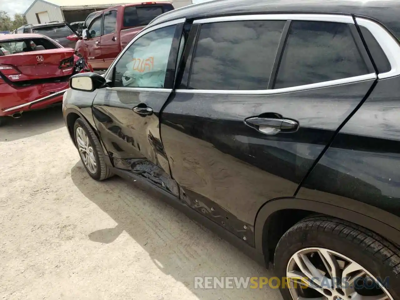 10 Photograph of a damaged car WBXYH9C0XN5T70655 BMW X2 2022