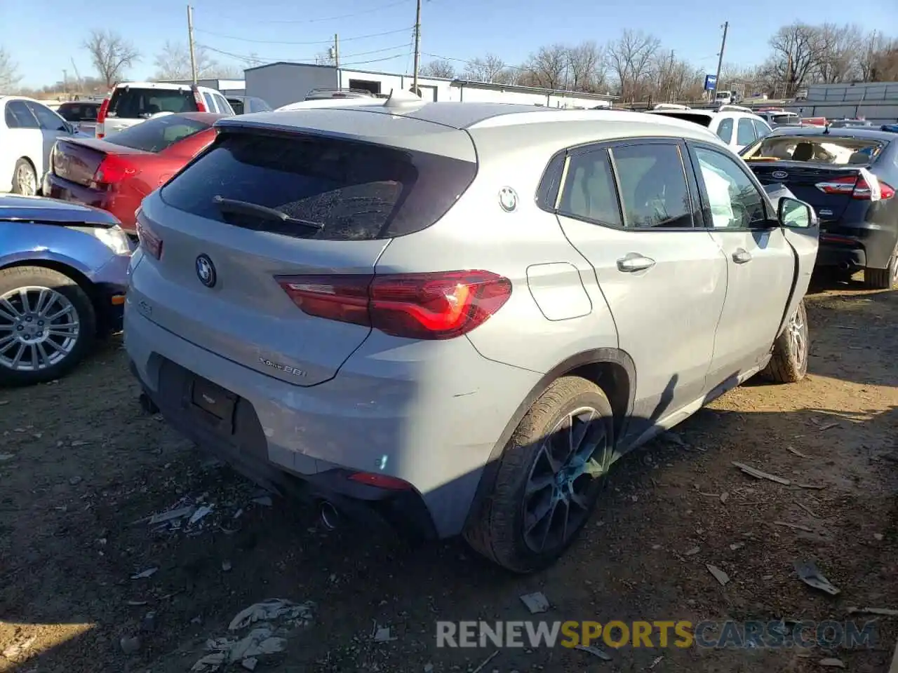 4 Photograph of a damaged car WBXYJ1C01N5T59324 BMW X2 2022