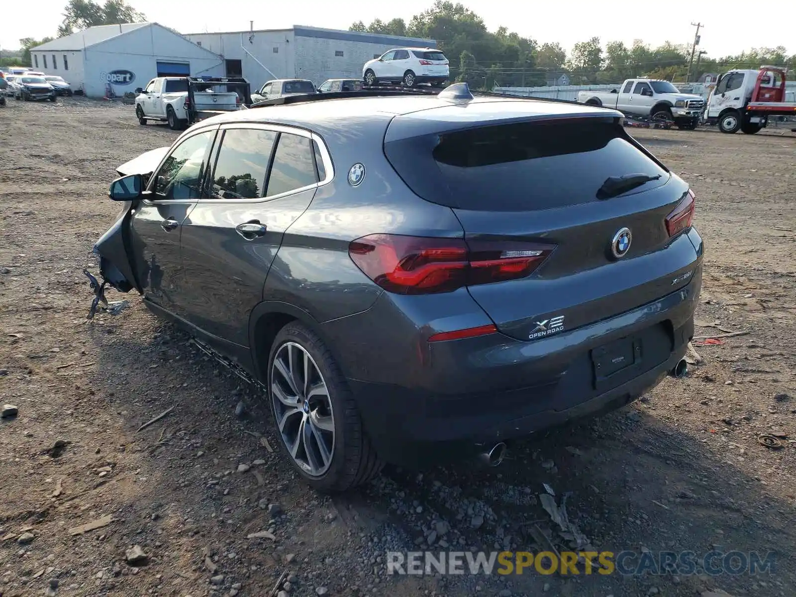 3 Photograph of a damaged car WBXYJ1C02N5T44573 BMW X2 2022