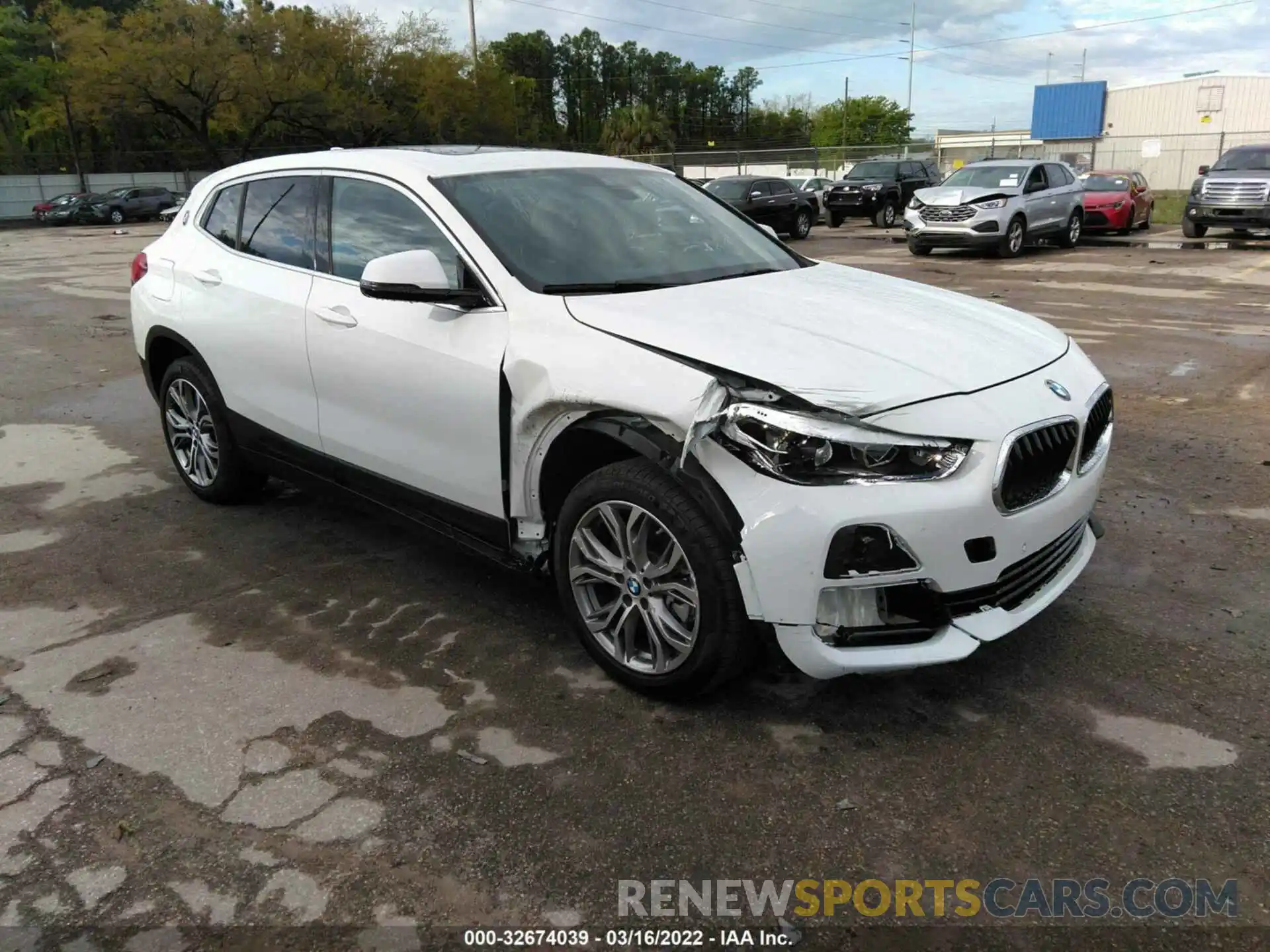 1 Photograph of a damaged car WBXYJ1C06N5U25740 BMW X2 2022