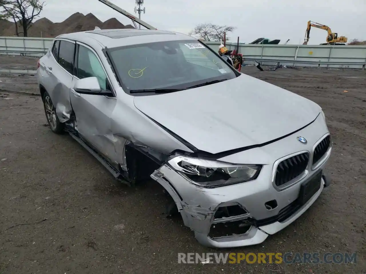 1 Photograph of a damaged car WBXYJ1C0XN5T66644 BMW X2 2022