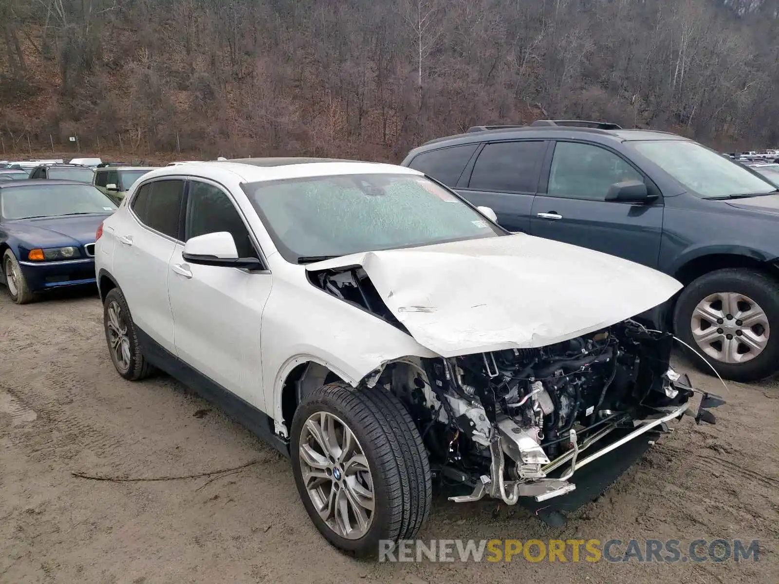 1 Photograph of a damaged car WBXYJ5C57K5N21360 BMW X2 XDRIVE2 2019