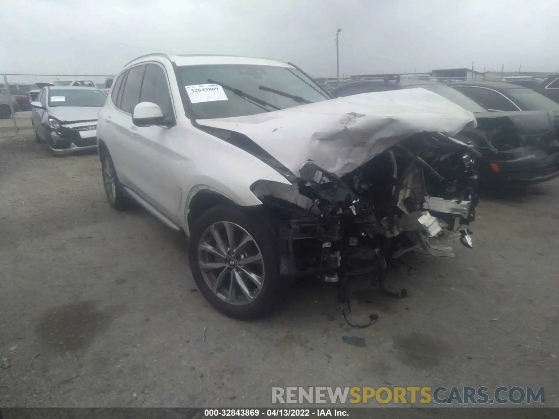 1 Photograph of a damaged car 5UXTR7C50KLE93670 BMW X3 2019