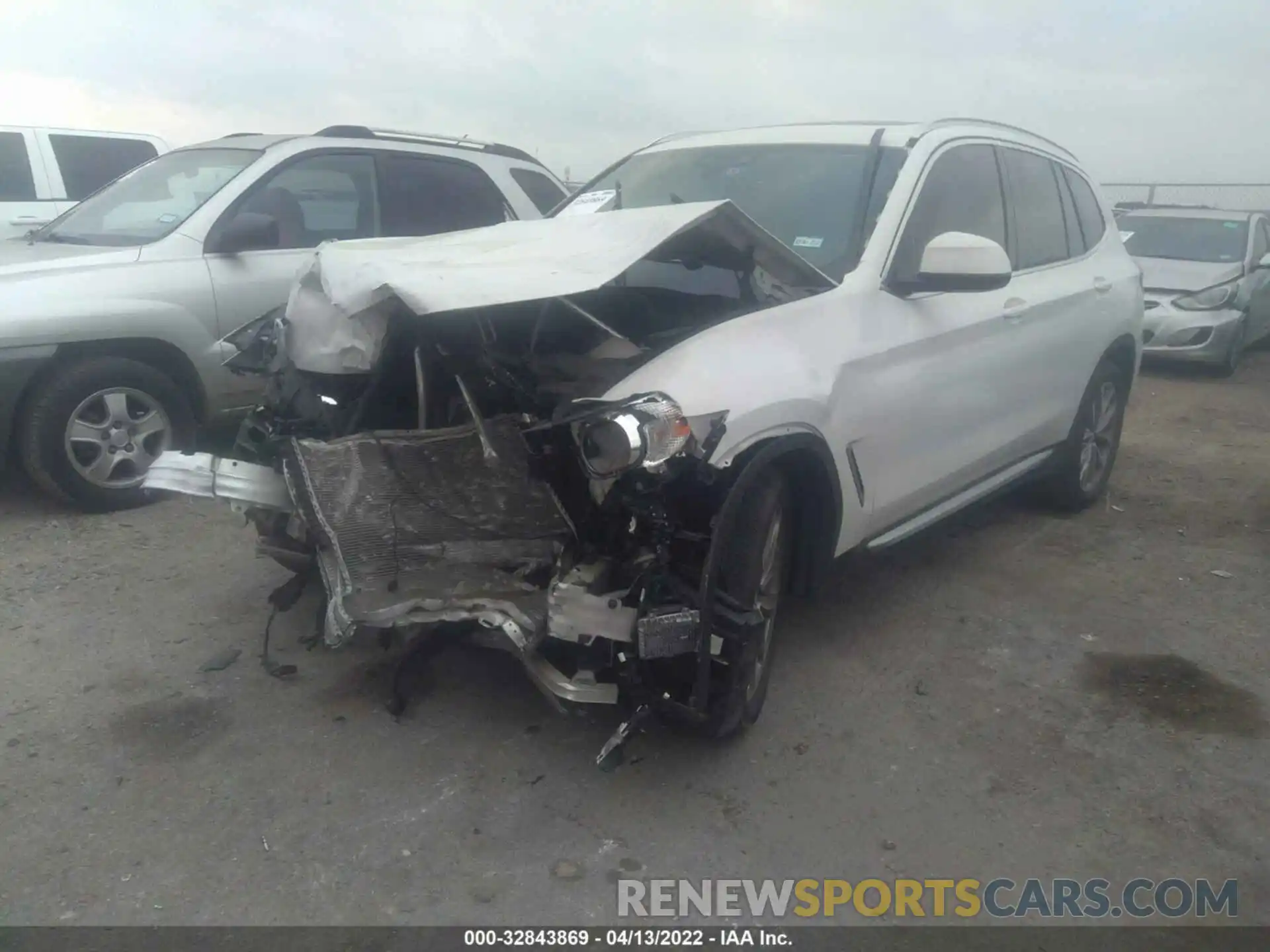 2 Photograph of a damaged car 5UXTR7C50KLE93670 BMW X3 2019