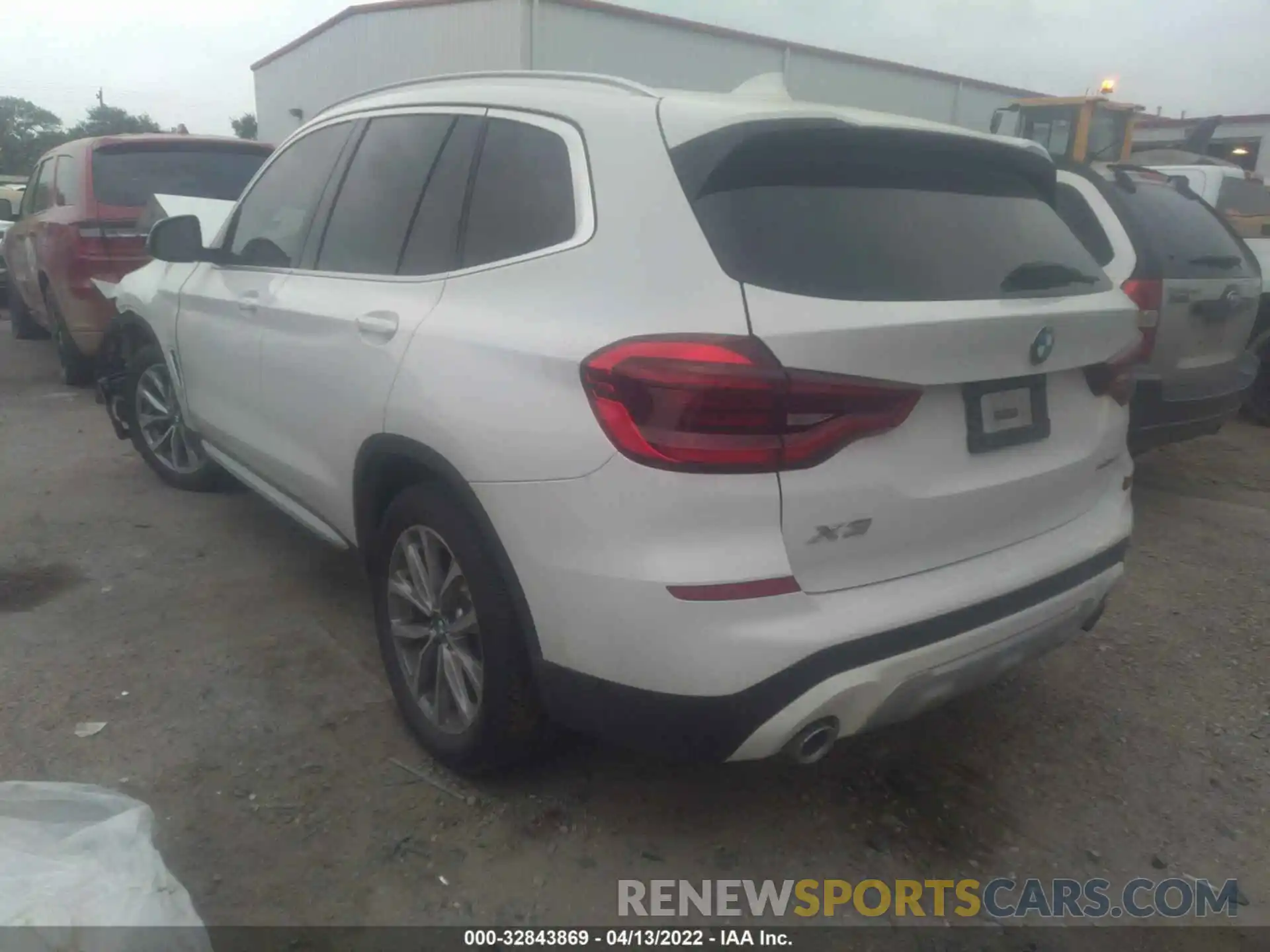 3 Photograph of a damaged car 5UXTR7C50KLE93670 BMW X3 2019