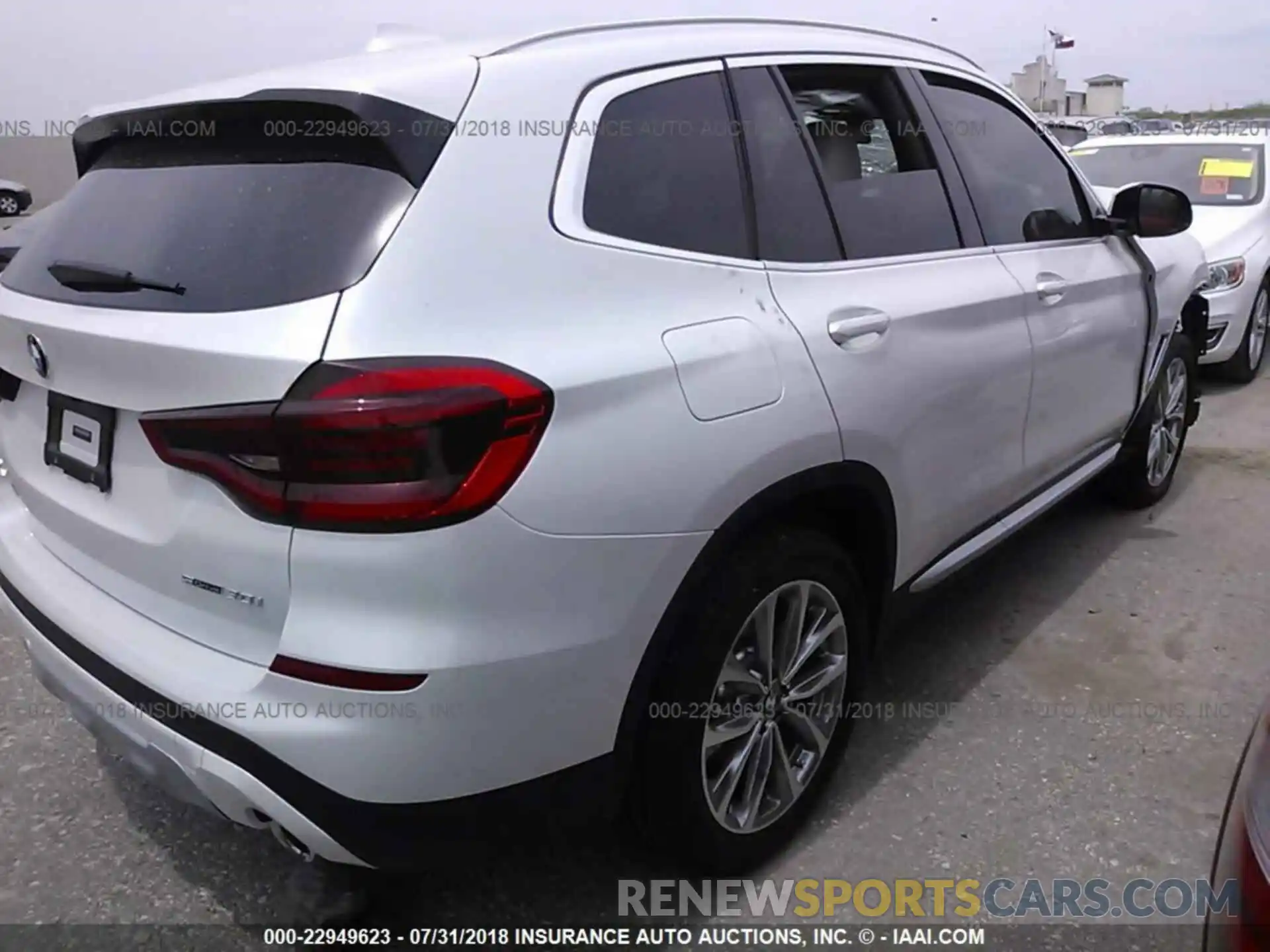 4 Photograph of a damaged car 5UXTR7C50KLE94401 Bmw X3 2019