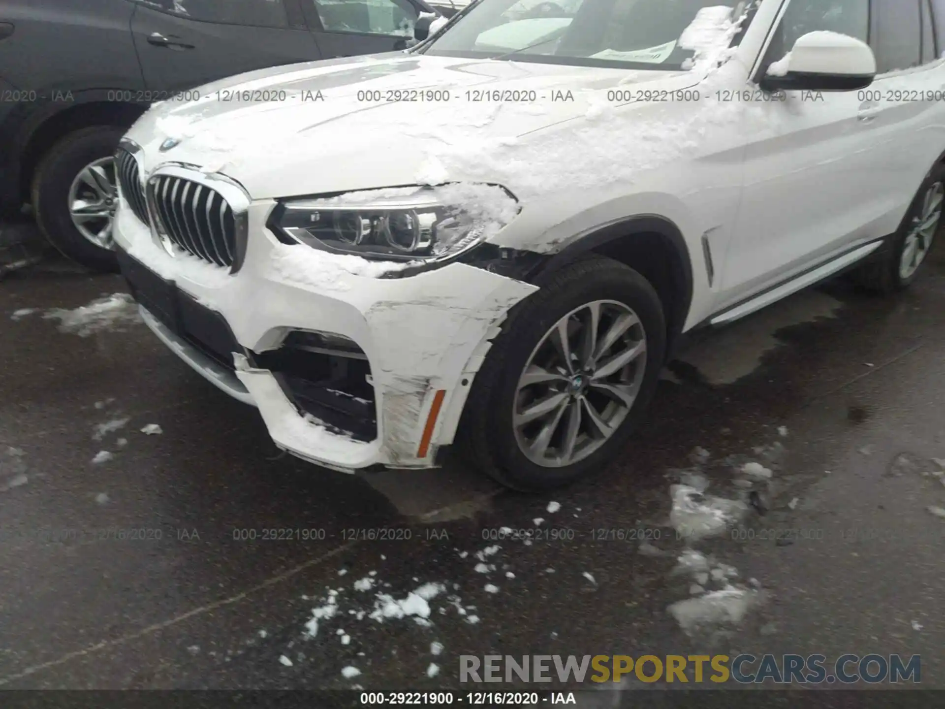 6 Photograph of a damaged car 5UXTR7C50KLE96066 BMW X3 2019