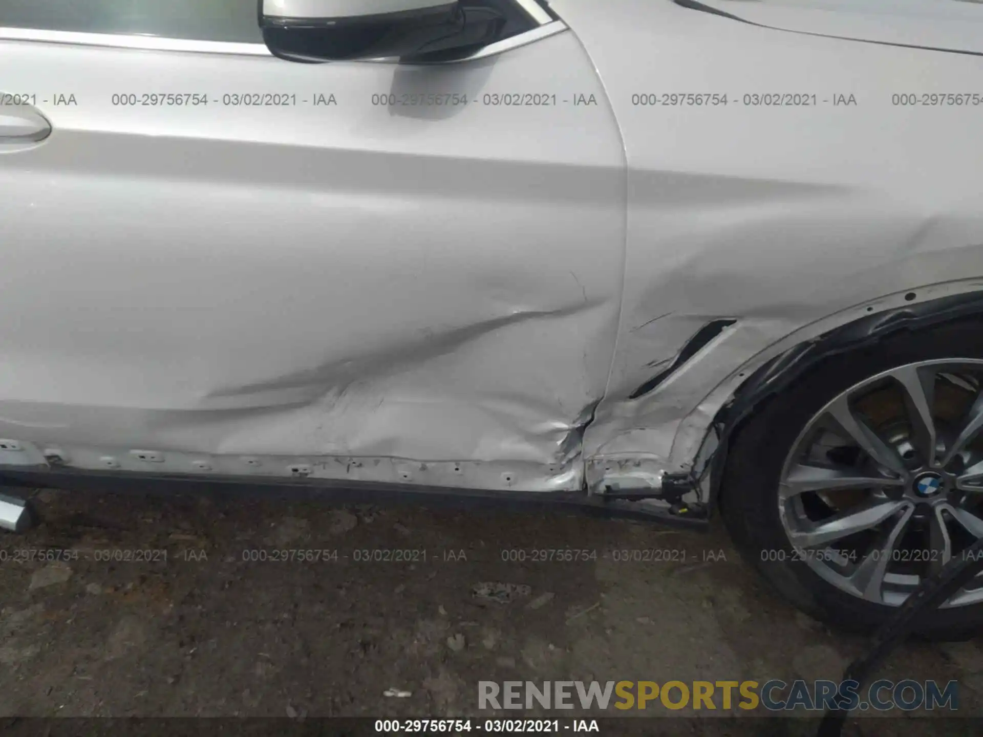 6 Photograph of a damaged car 5UXTR7C50KLE96746 BMW X3 2019
