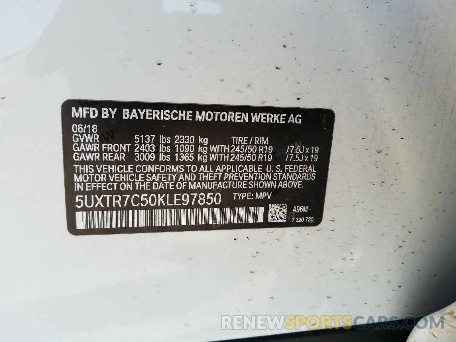 10 Photograph of a damaged car 5UXTR7C50KLE97850 BMW X3 2019