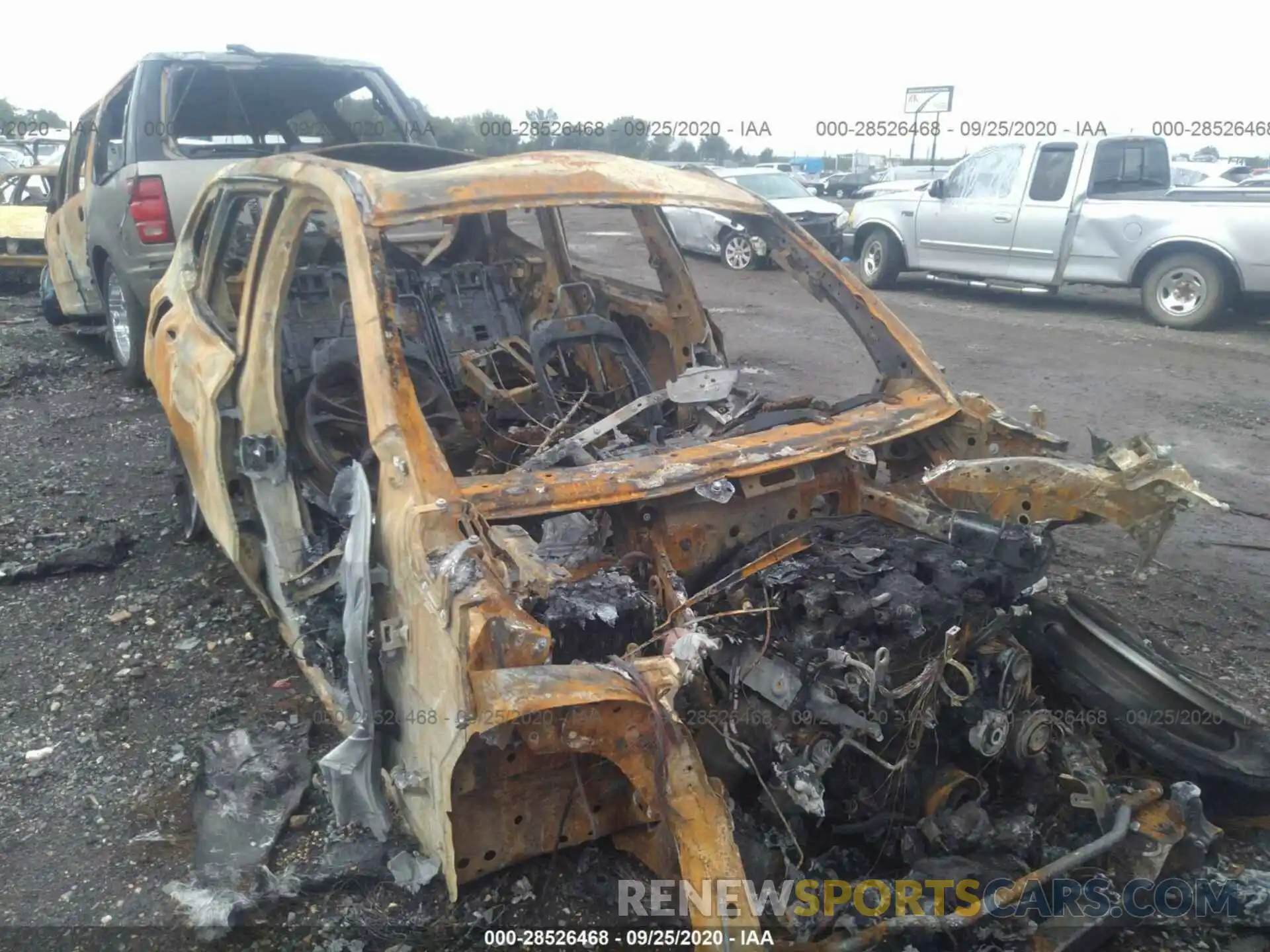 6 Photograph of a damaged car 5UXTR7C50KLF24772 BMW X3 2019