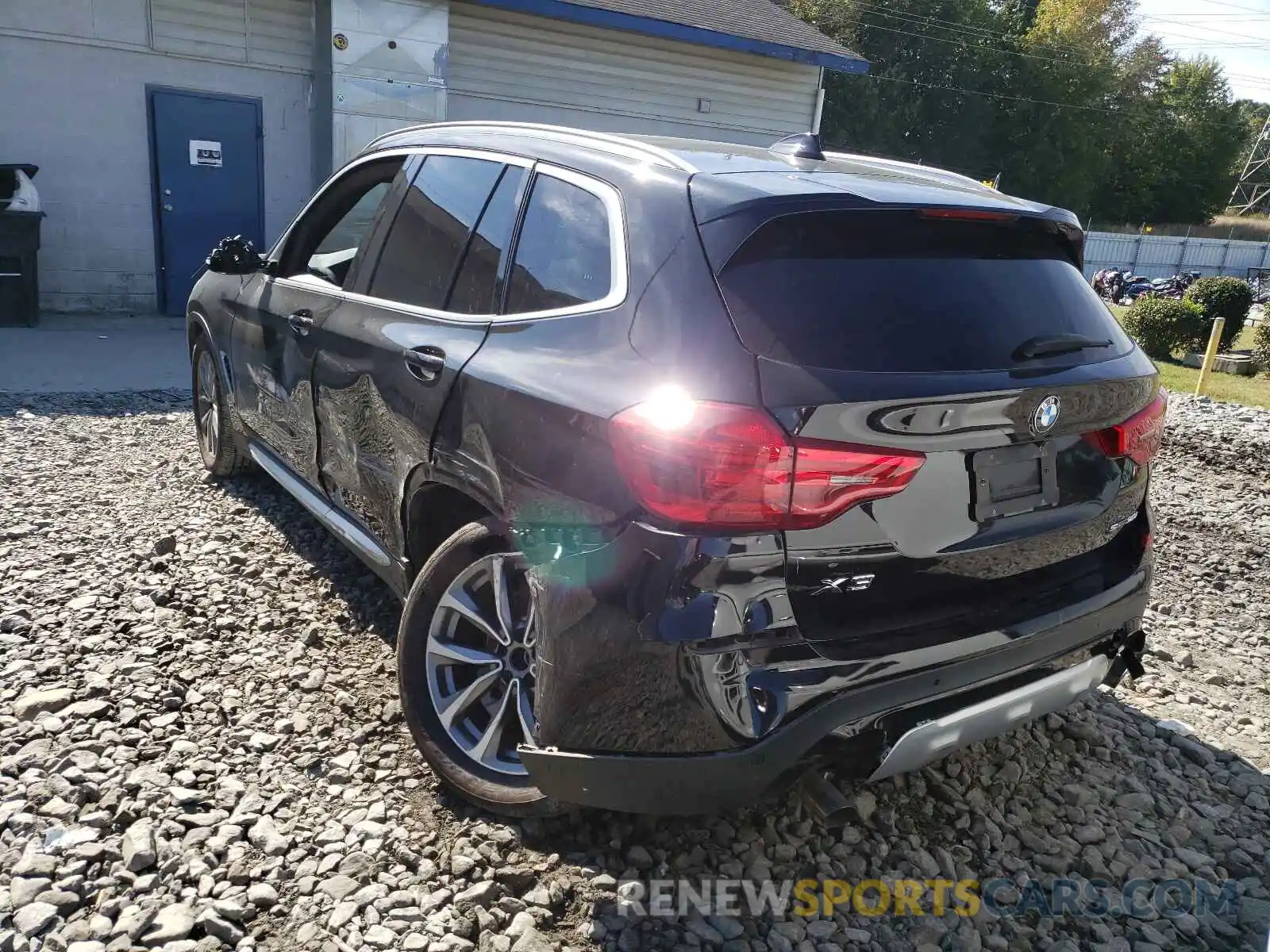 3 Photograph of a damaged car 5UXTR7C50KLF25386 BMW X3 2019