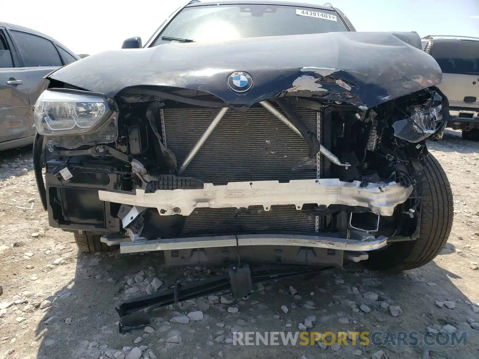 9 Photograph of a damaged car 5UXTR7C50KLF27851 BMW X3 2019