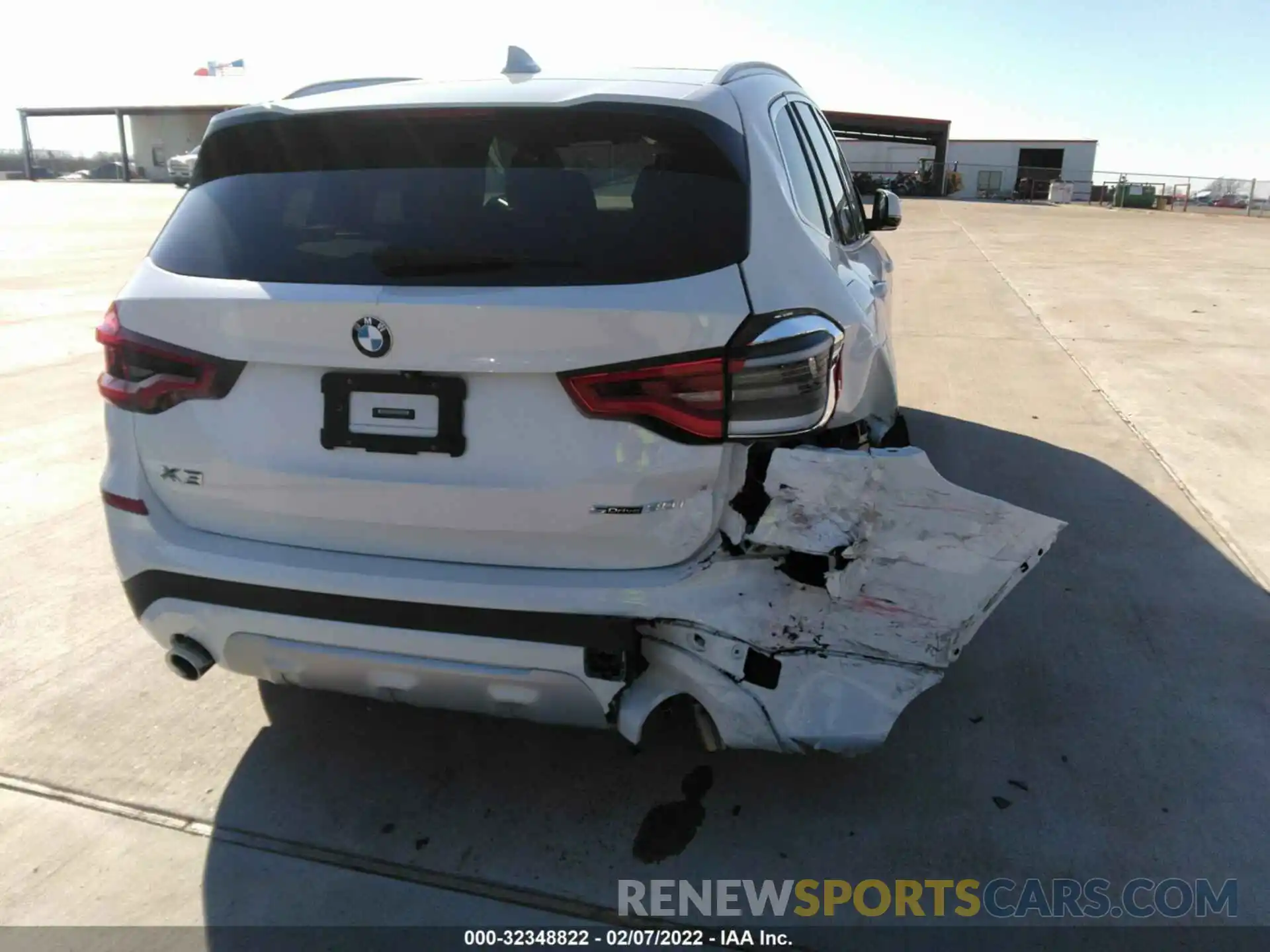 6 Photograph of a damaged car 5UXTR7C50KLF30183 BMW X3 2019