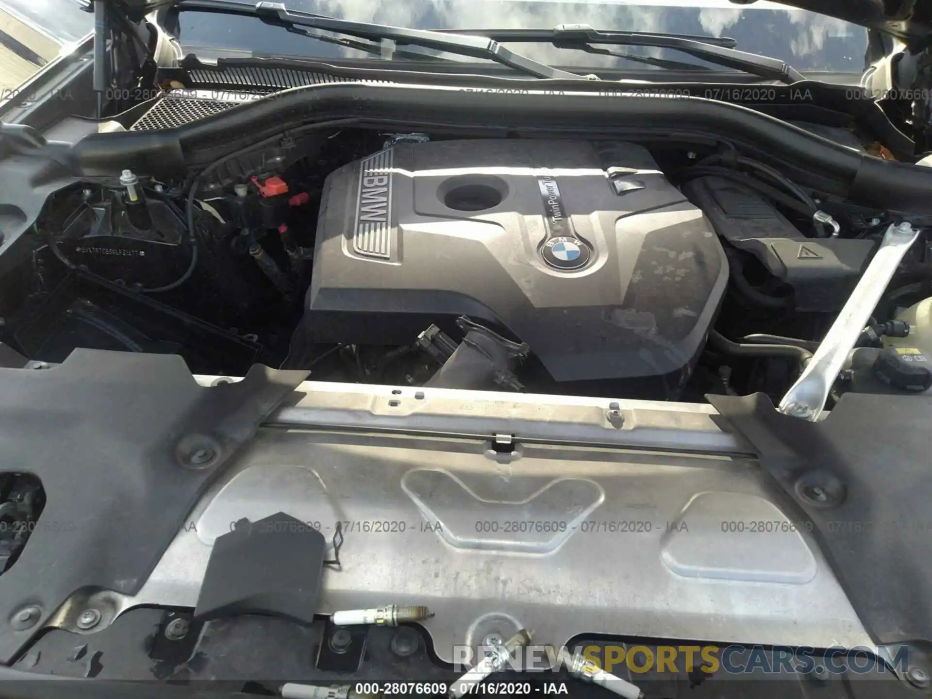 10 Photograph of a damaged car 5UXTR7C50KLF31477 BMW X3 2019