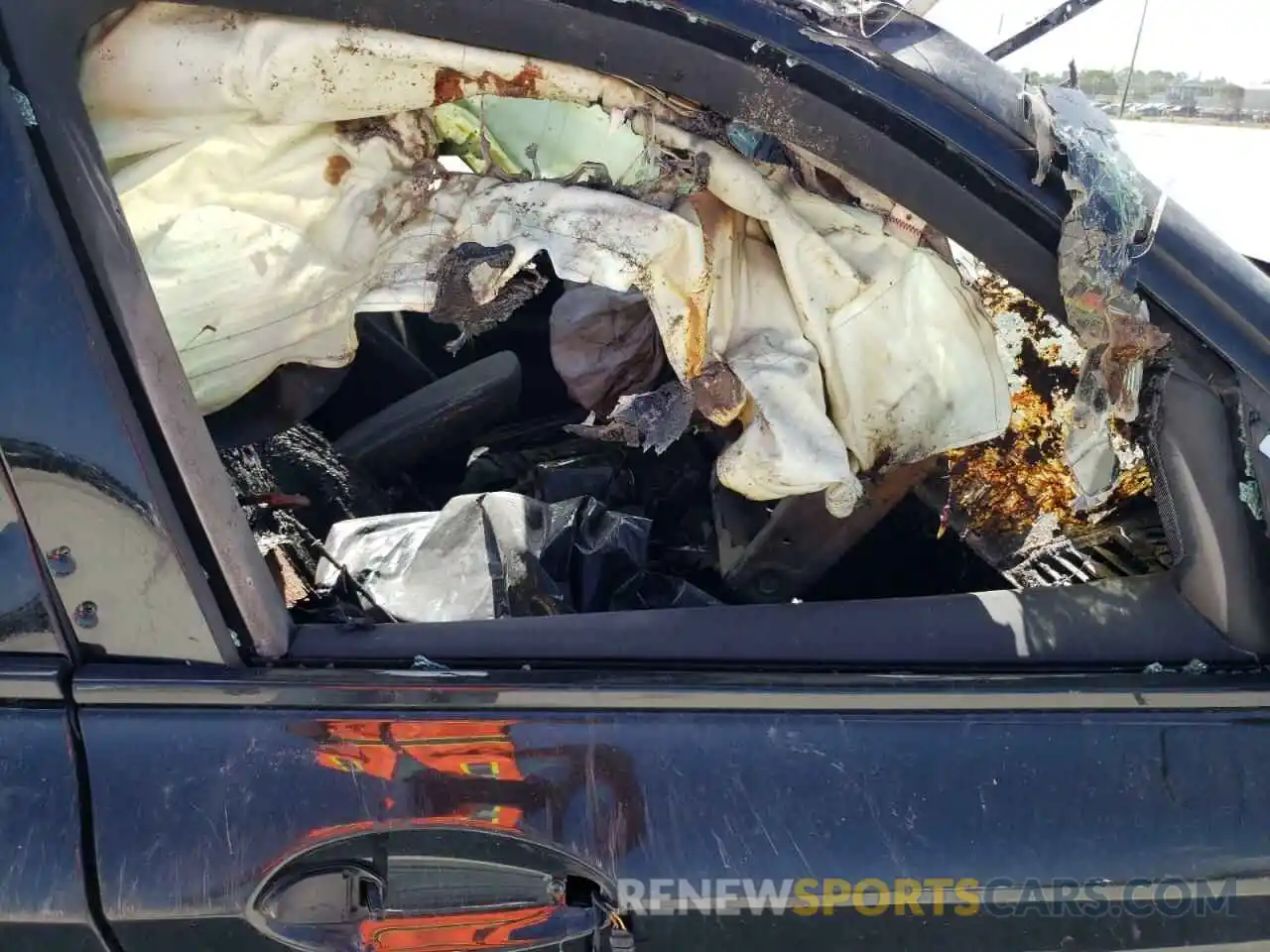 5 Photograph of a damaged car 5UXTR7C50KLF32614 BMW X3 2019