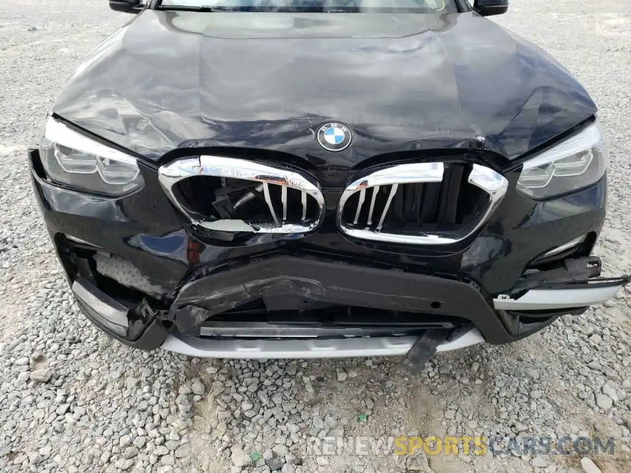 9 Photograph of a damaged car 5UXTR7C50KLF33732 BMW X3 2019