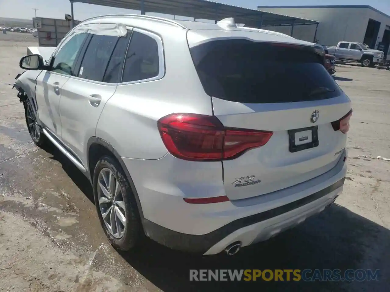 3 Photograph of a damaged car 5UXTR7C50KLF34895 BMW X3 2019