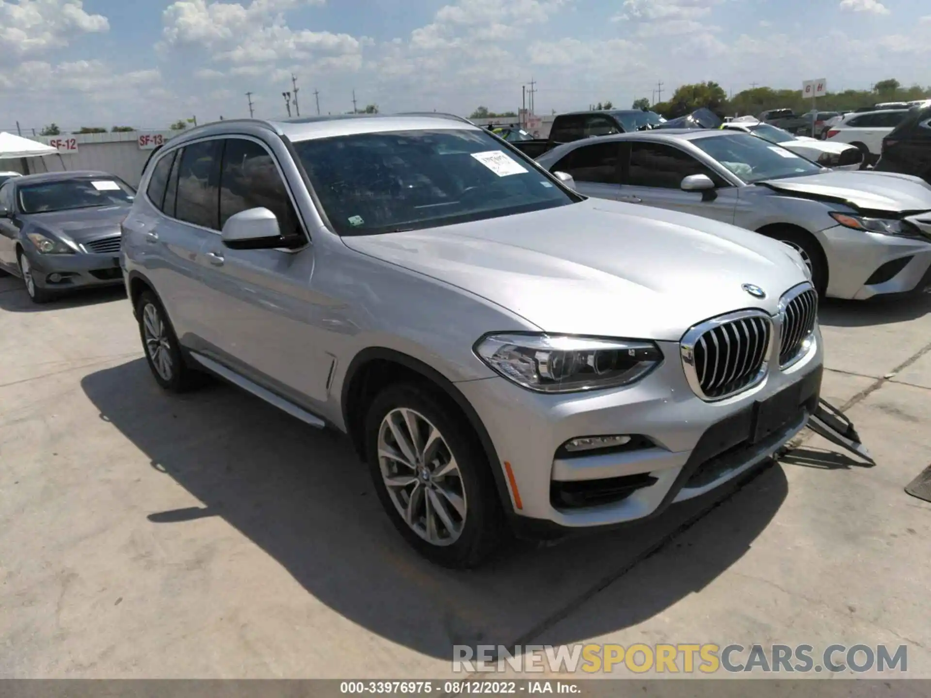 1 Фотография поврежденного автомобиля 5UXTR7C50KLF35576 BMW X3 2019