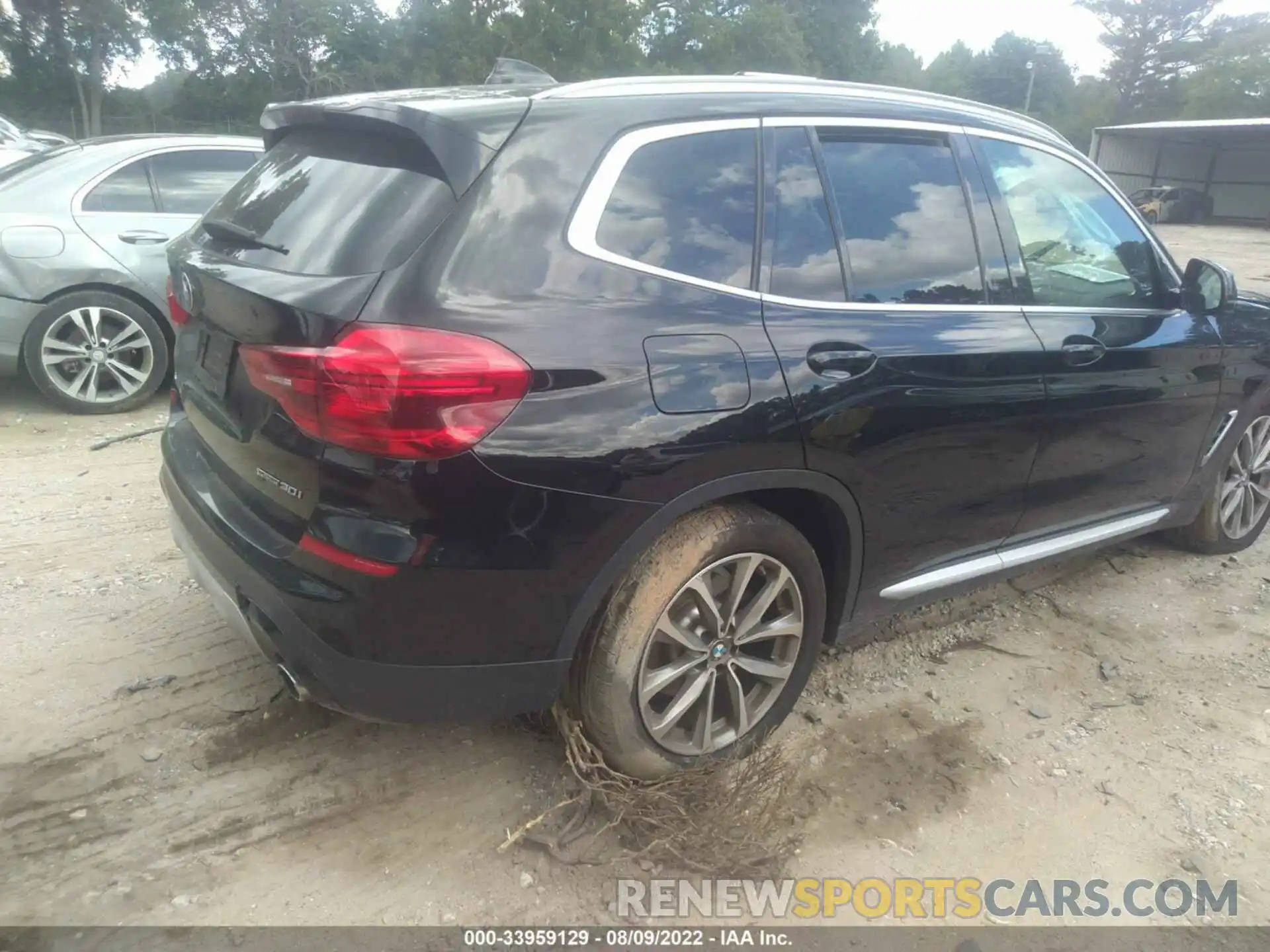 4 Photograph of a damaged car 5UXTR7C50KLF35805 BMW X3 2019