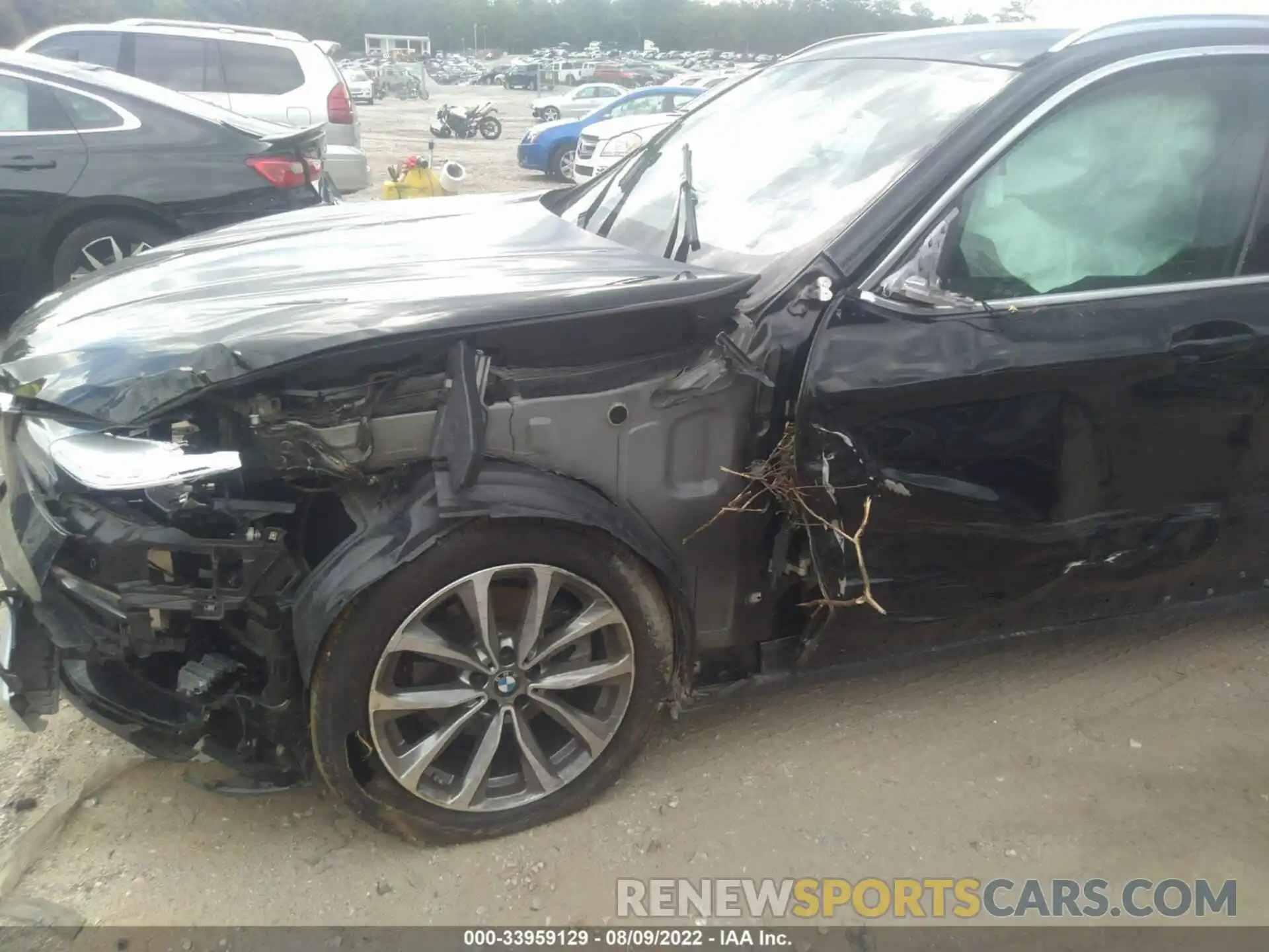 6 Photograph of a damaged car 5UXTR7C50KLF35805 BMW X3 2019