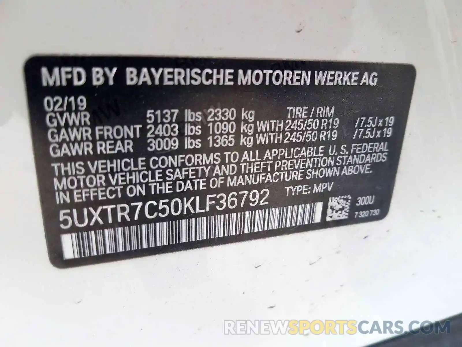 10 Photograph of a damaged car 5UXTR7C50KLF36792 BMW X3 2019