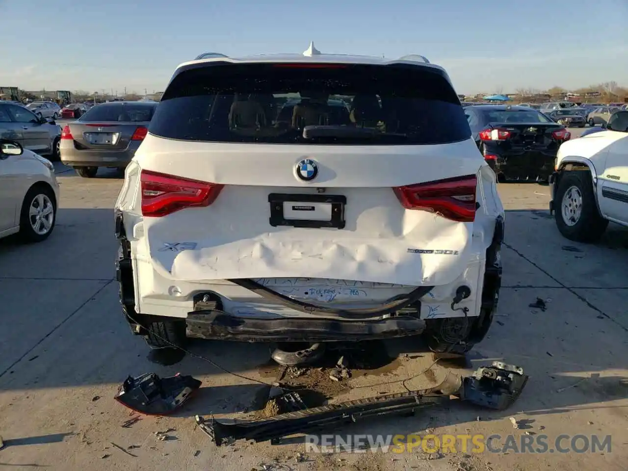 9 Photograph of a damaged car 5UXTR7C50KLR47588 BMW X3 2019