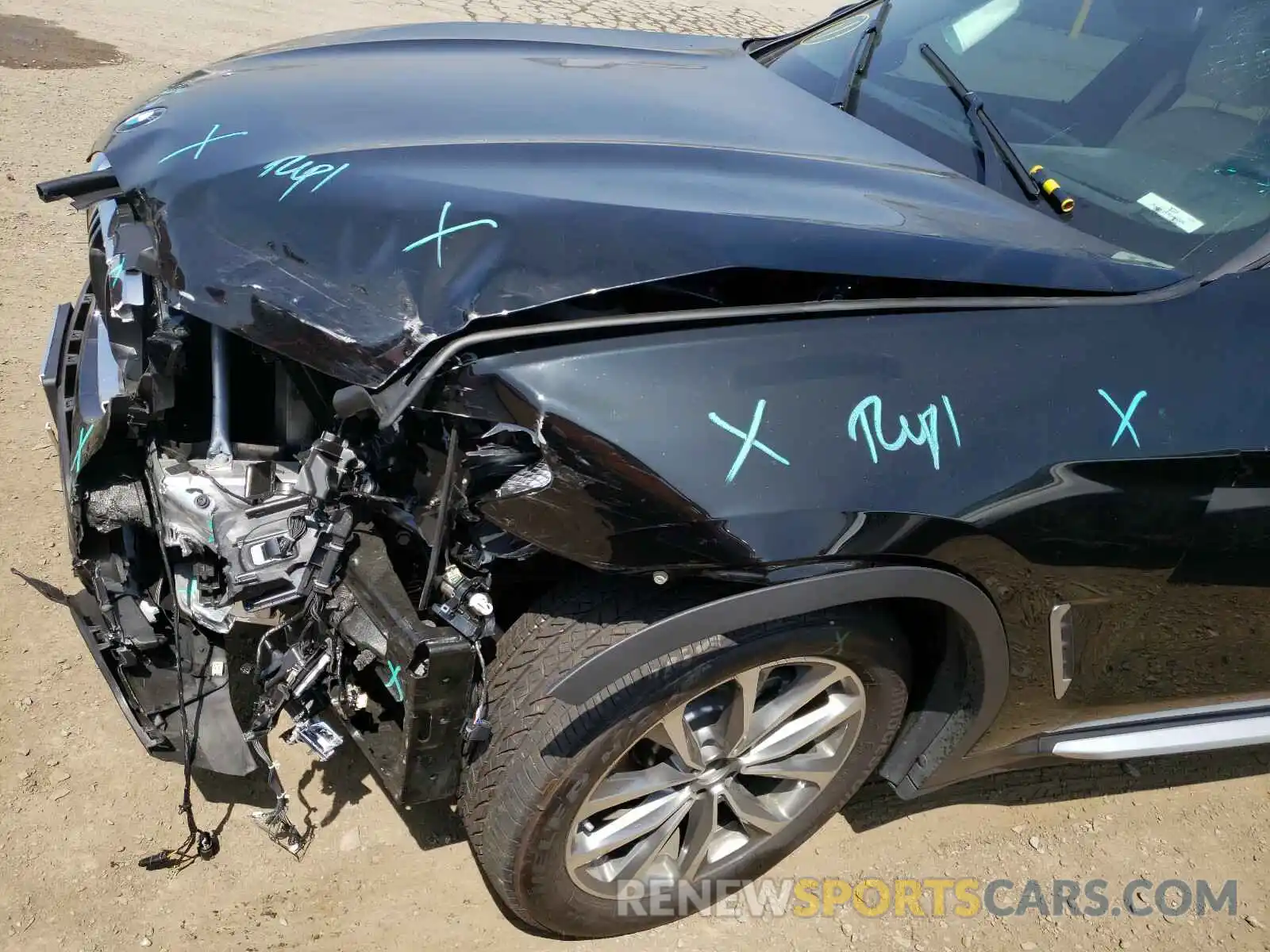 9 Photograph of a damaged car 5UXTR7C50KLR49471 BMW X3 2019