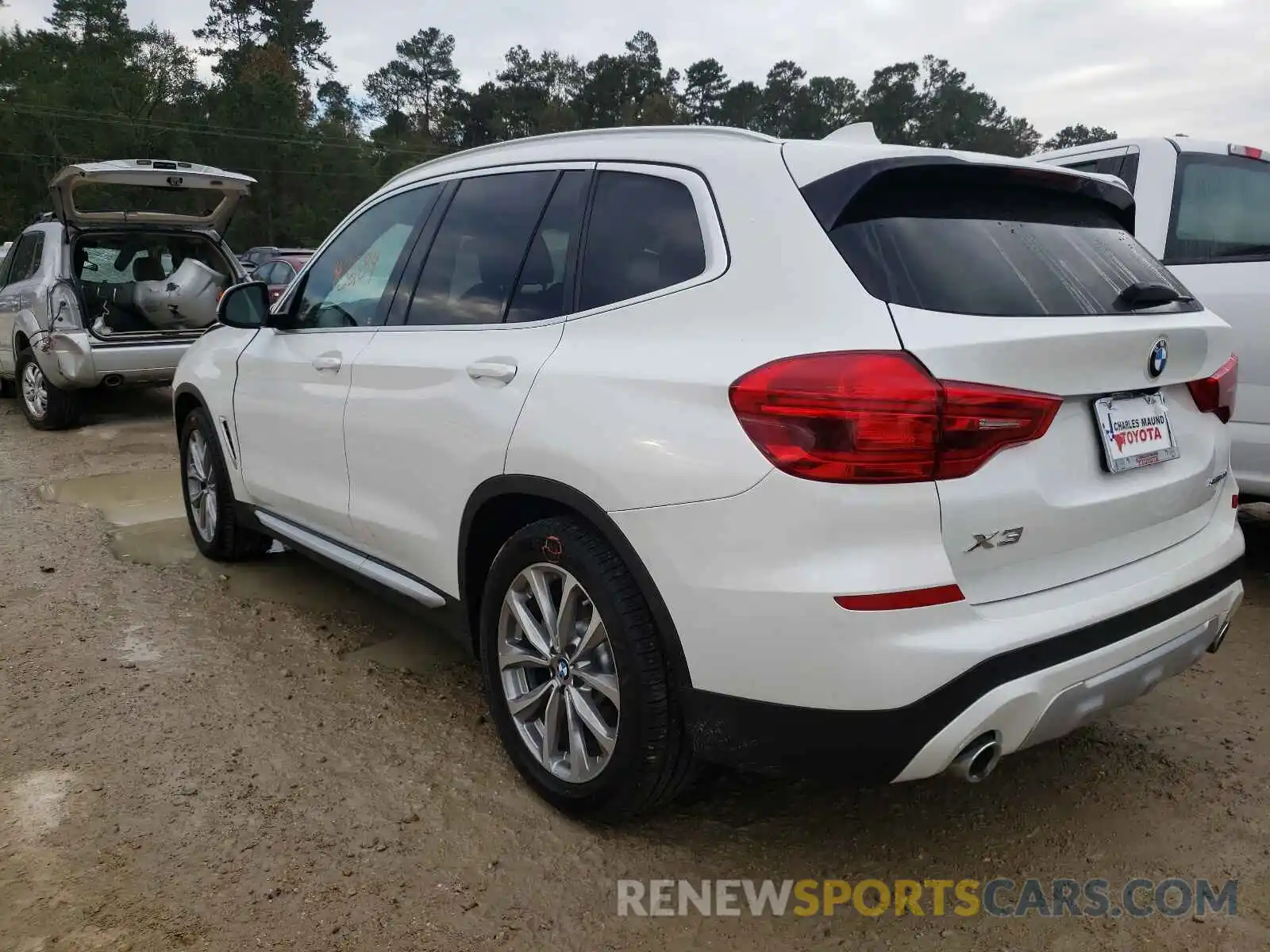 3 Photograph of a damaged car 5UXTR7C51KLE98702 BMW X3 2019