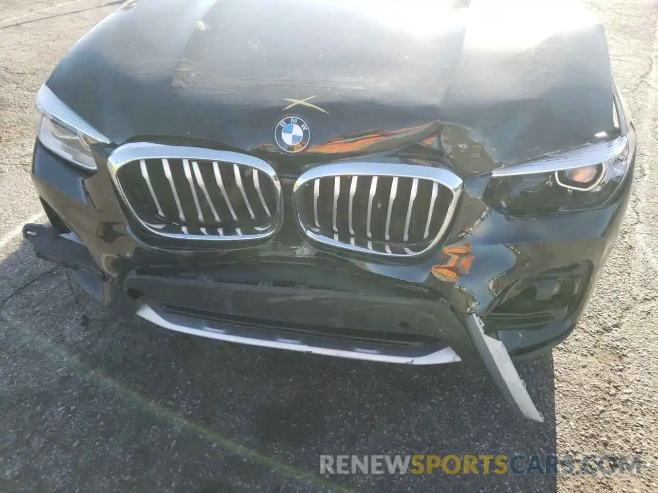 9 Photograph of a damaged car 5UXTR7C51KLF23419 BMW X3 2019