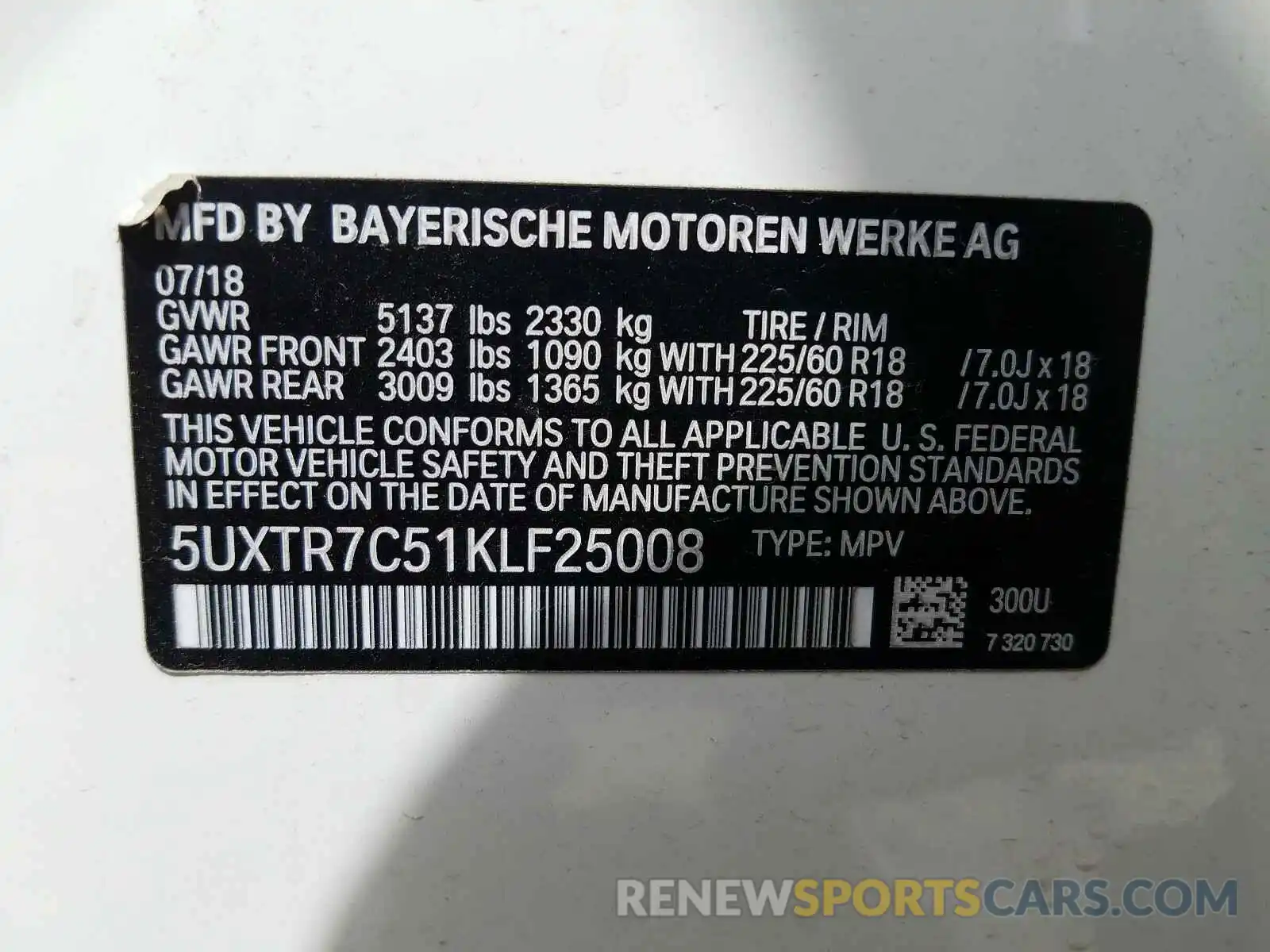 10 Photograph of a damaged car 5UXTR7C51KLF25008 BMW X3 2019