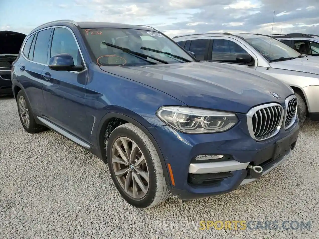 1 Фотография поврежденного автомобиля 5UXTR7C51KLF30757 BMW X3 2019