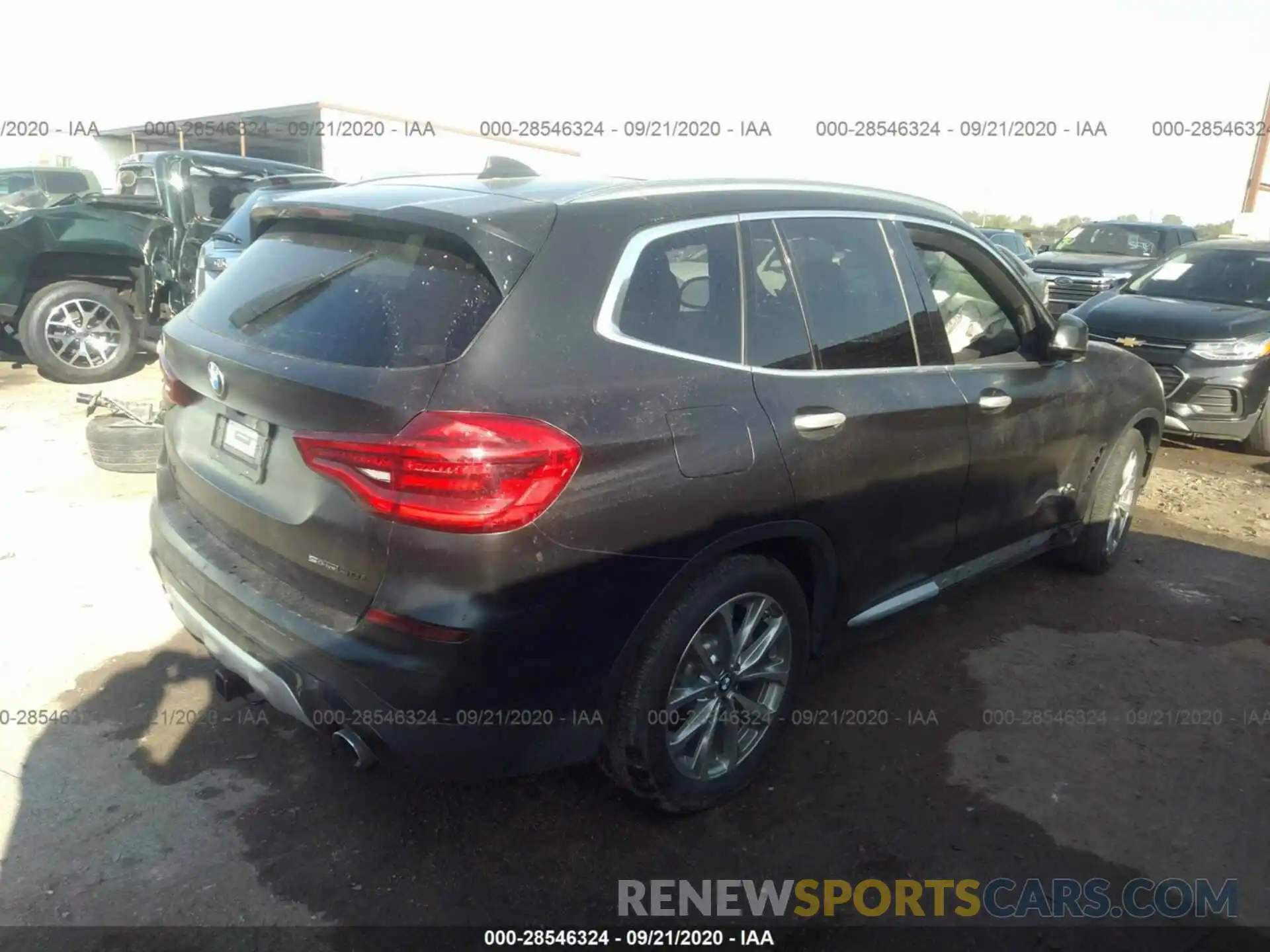 4 Фотография поврежденного автомобиля 5UXTR7C51KLF31214 BMW X3 2019