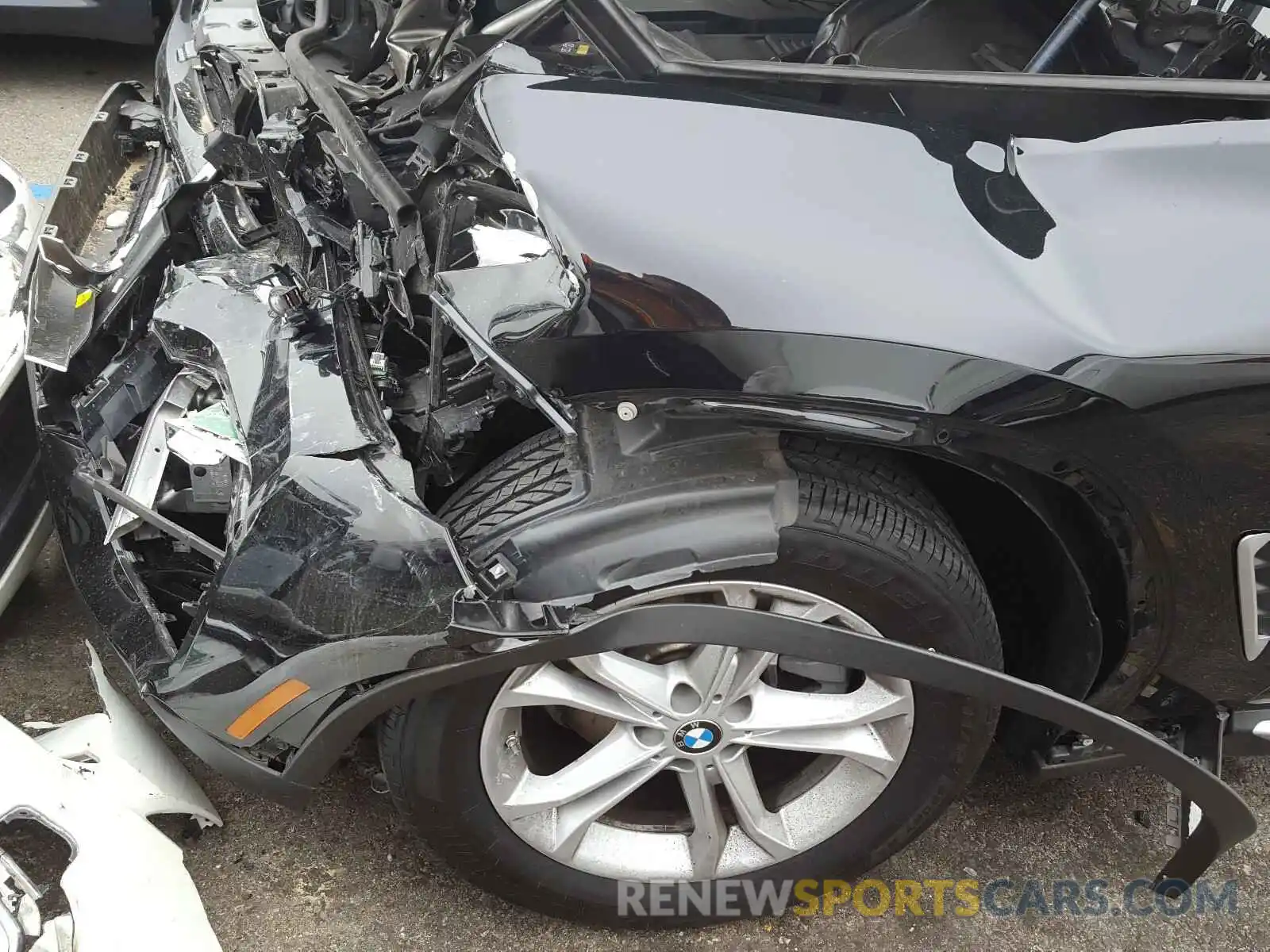 9 Фотография поврежденного автомобиля 5UXTR7C51KLF31844 BMW X3 2019