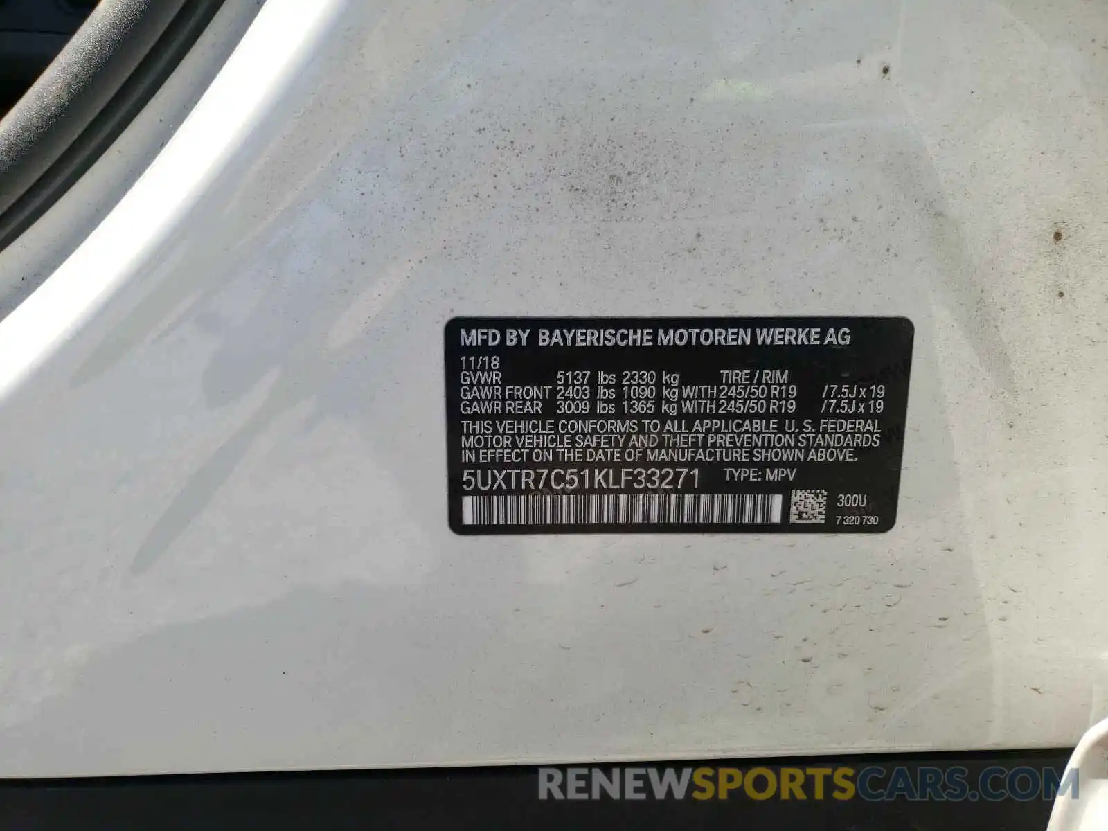 10 Photograph of a damaged car 5UXTR7C51KLF33271 BMW X3 2019
