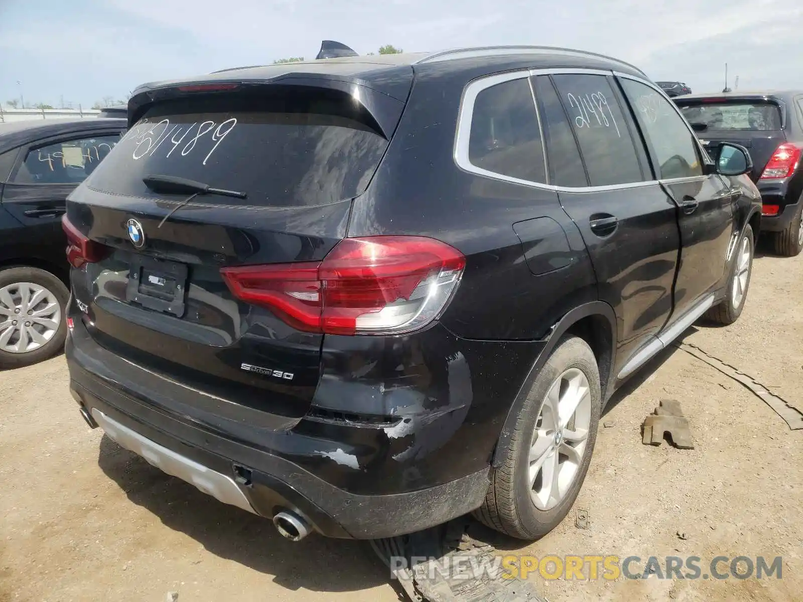 4 Фотография поврежденного автомобиля 5UXTR7C51KLF34355 BMW X3 2019